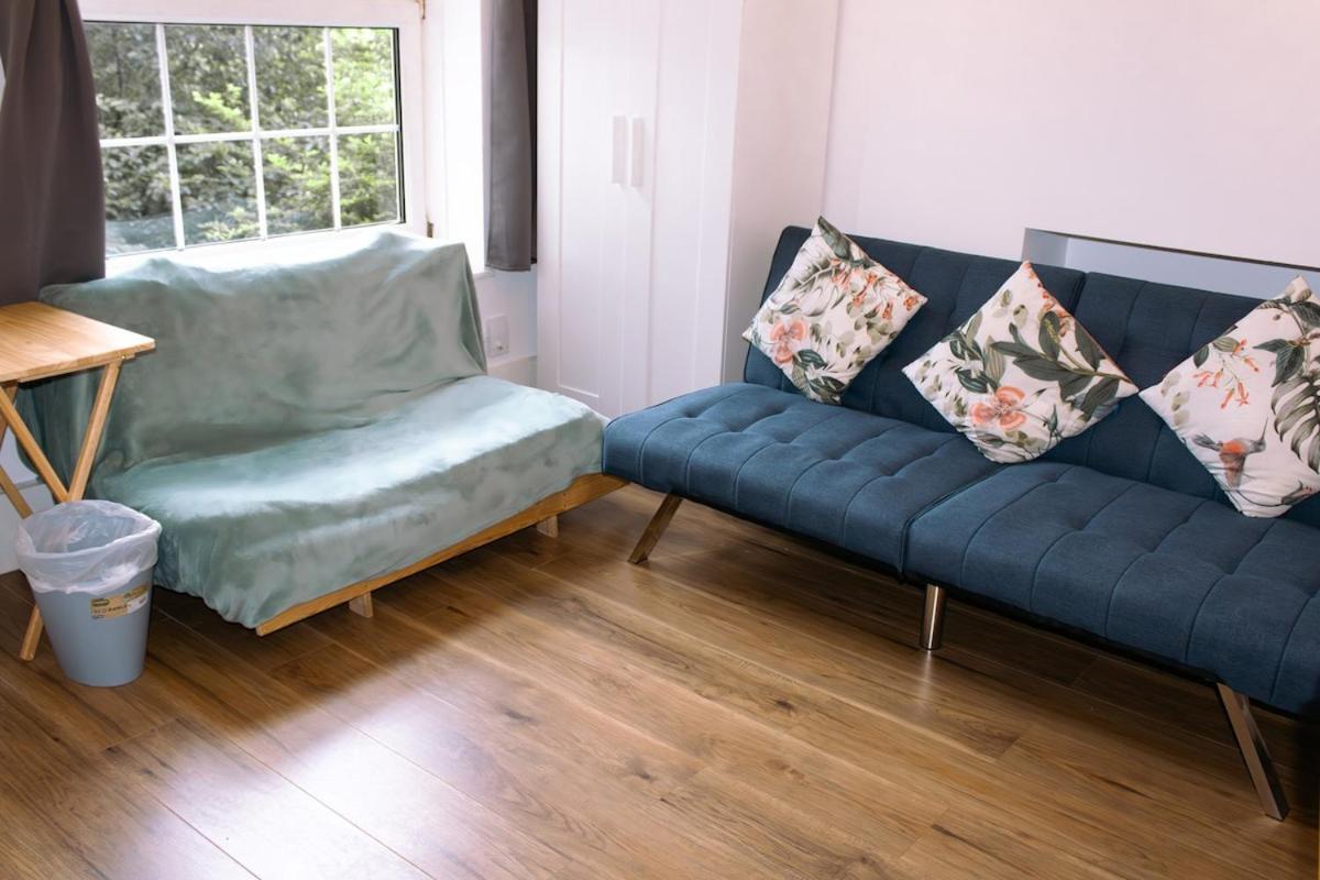 4-bedroom Flat Near Central, 2-min Walk To Metro Lejlighed *