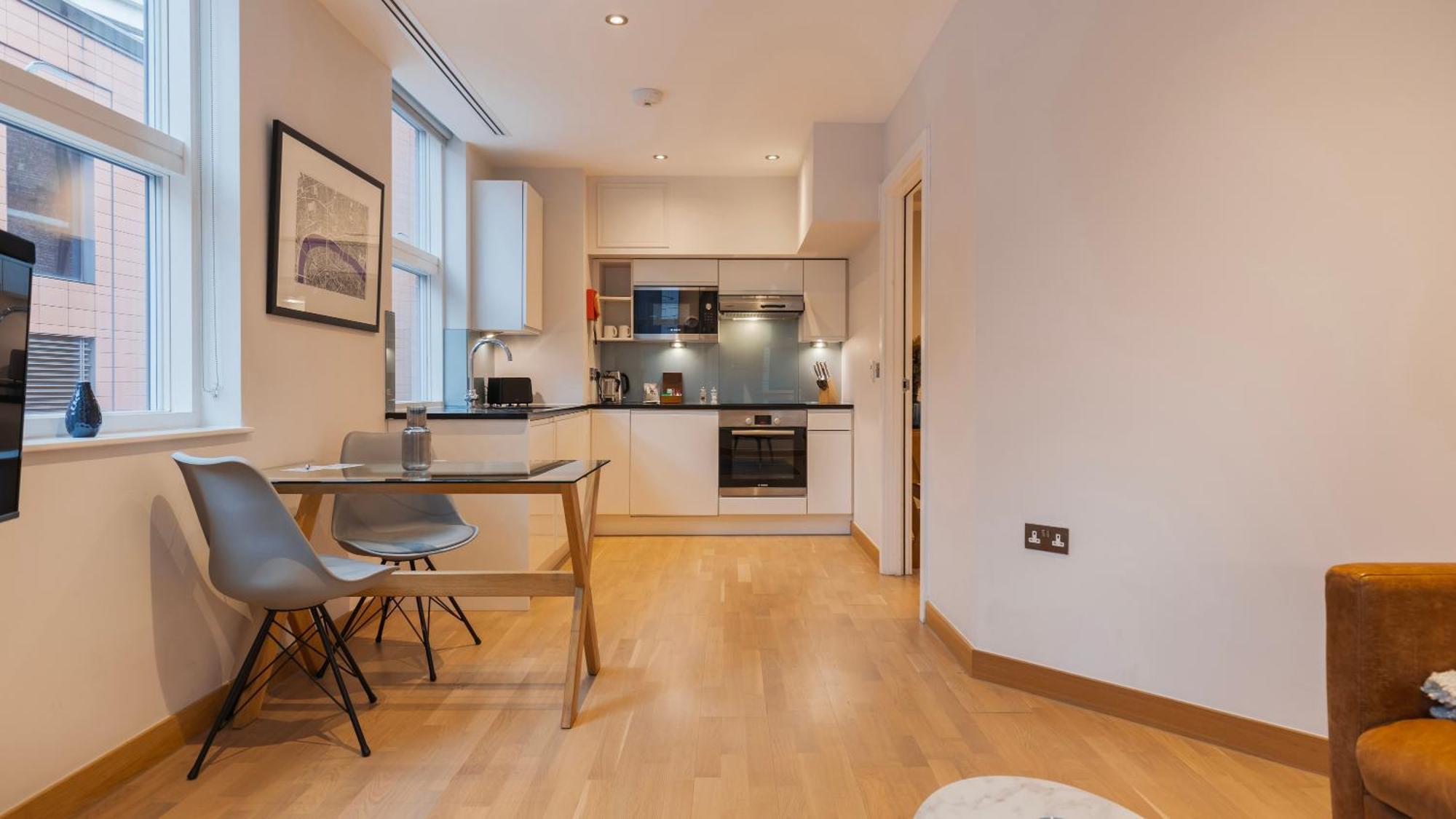 Appartement Barbican Serviced By Lovelystay Londen