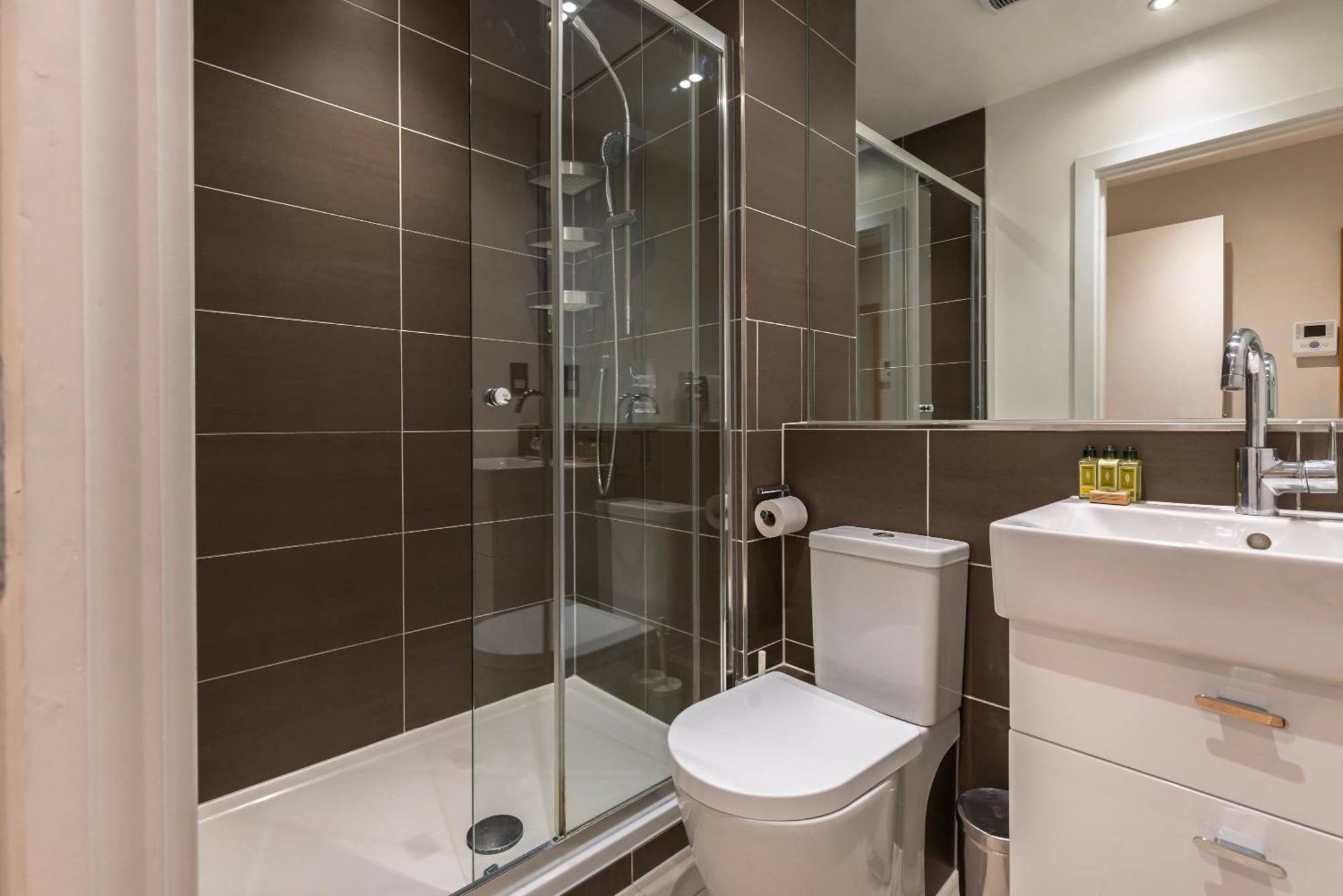 Barbican Serviced By Lovelystay Londen