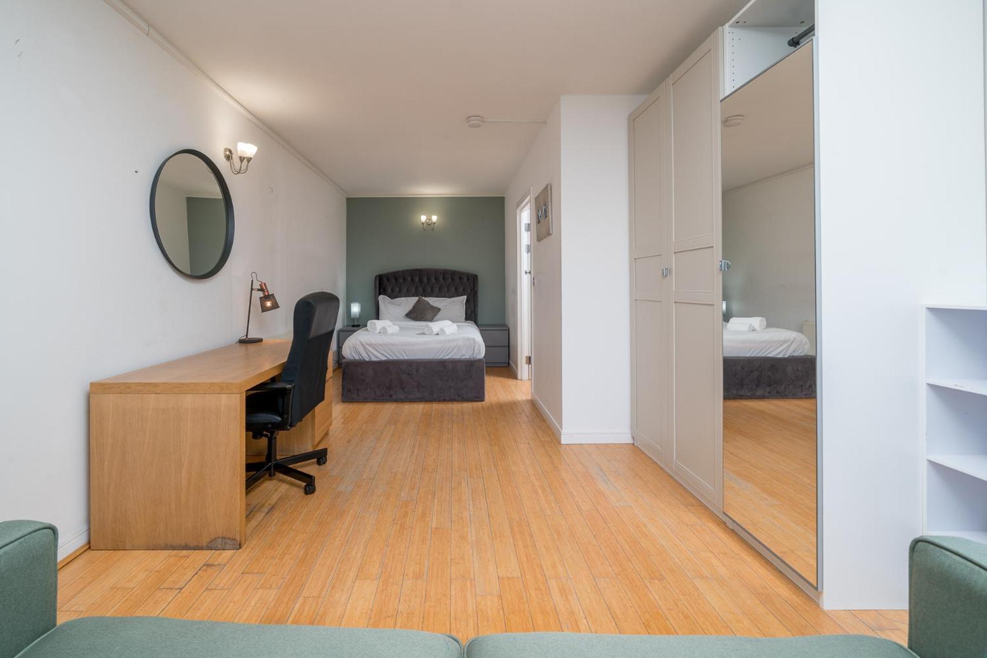 Lovely 3bd Flat, Parking, Sleeps Six Close To O2 Lägenhet