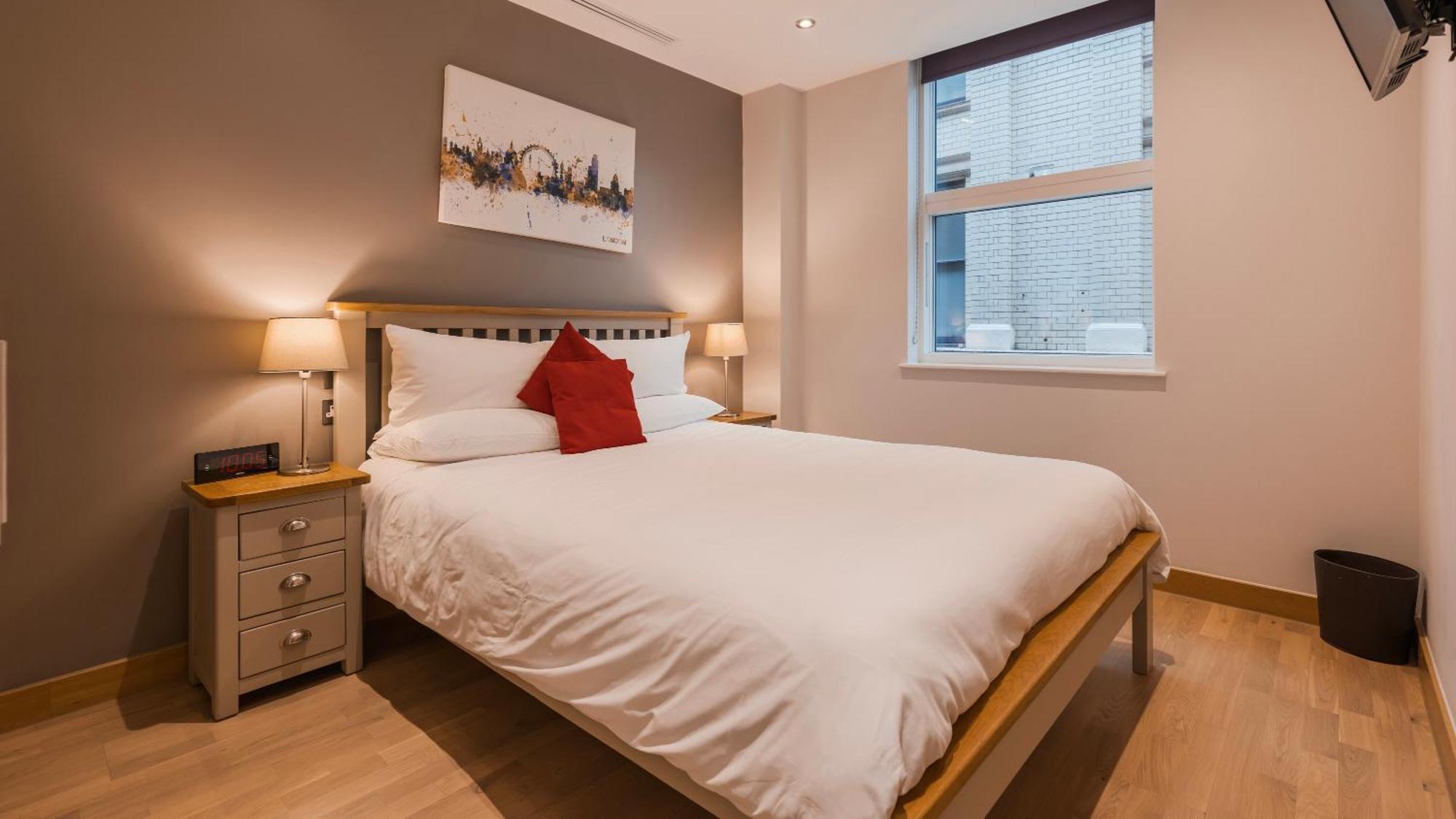 Barbican Serviced By Lovelystay * Londen
