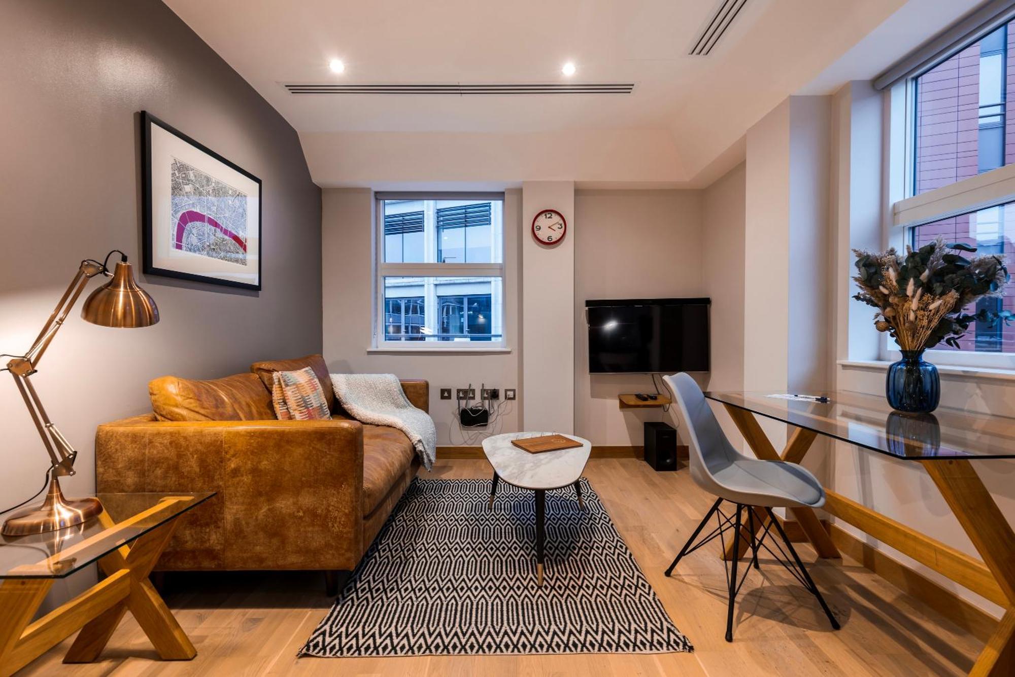 Appartement Barbican Serviced By Lovelystay Londen