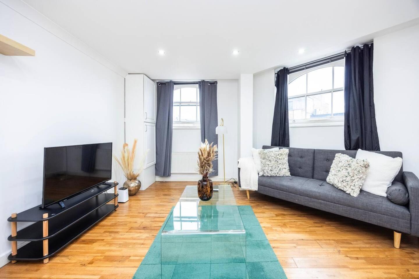 Hébergement de vacances Chic Steps From Liverpool Street