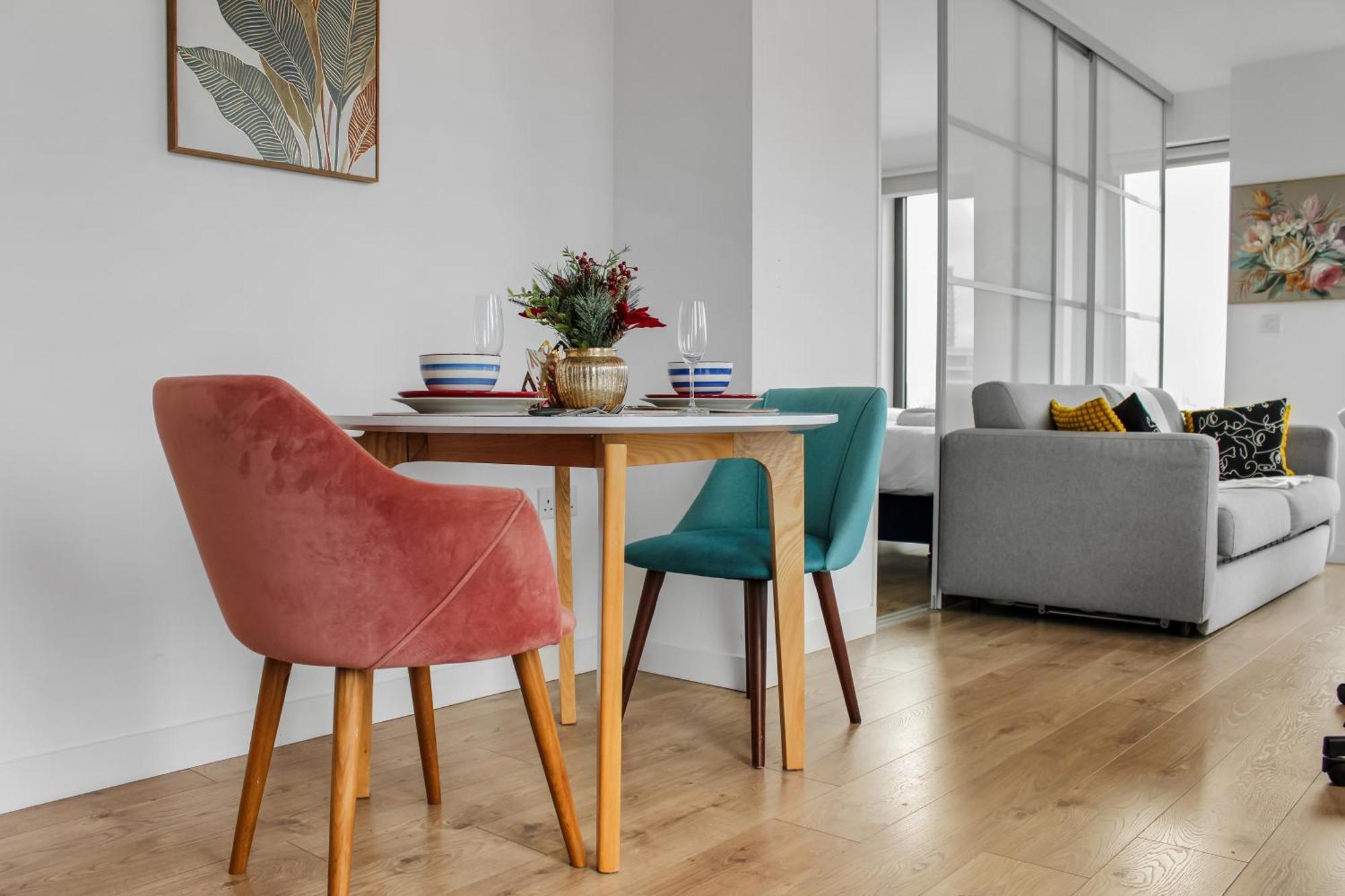 Station 1 Minute, Gym , Smart Tv , 1 Min To Westfield Centre Appartamento Londra