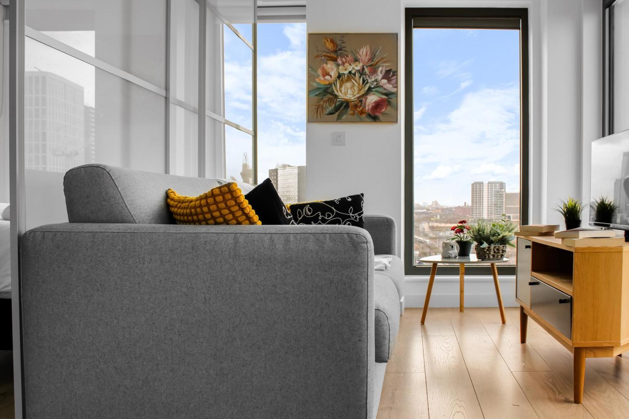 Appartamento Station 1 Minute, Gym , Smart Tv , 1 Min To Westfield Centre
