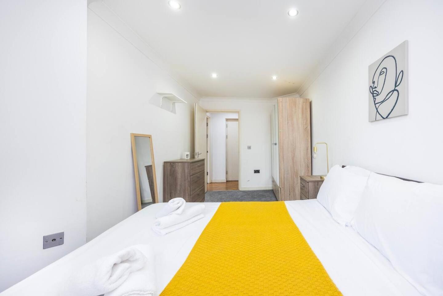 Chic Steps From Liverpool Street Hébergement de vacances