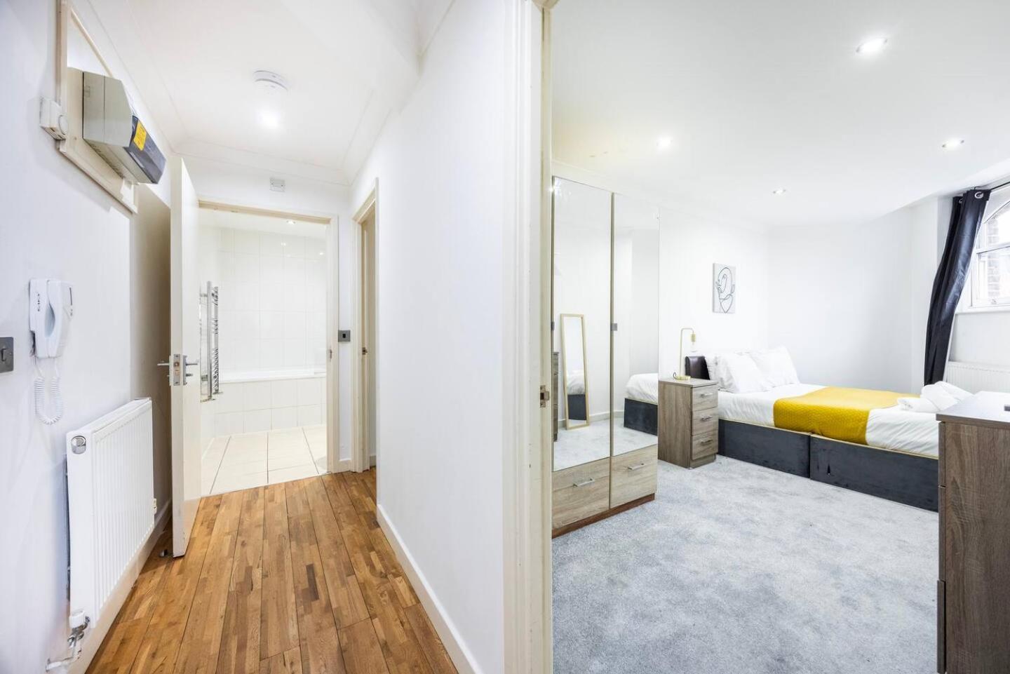 Chic Steps From Liverpool Street