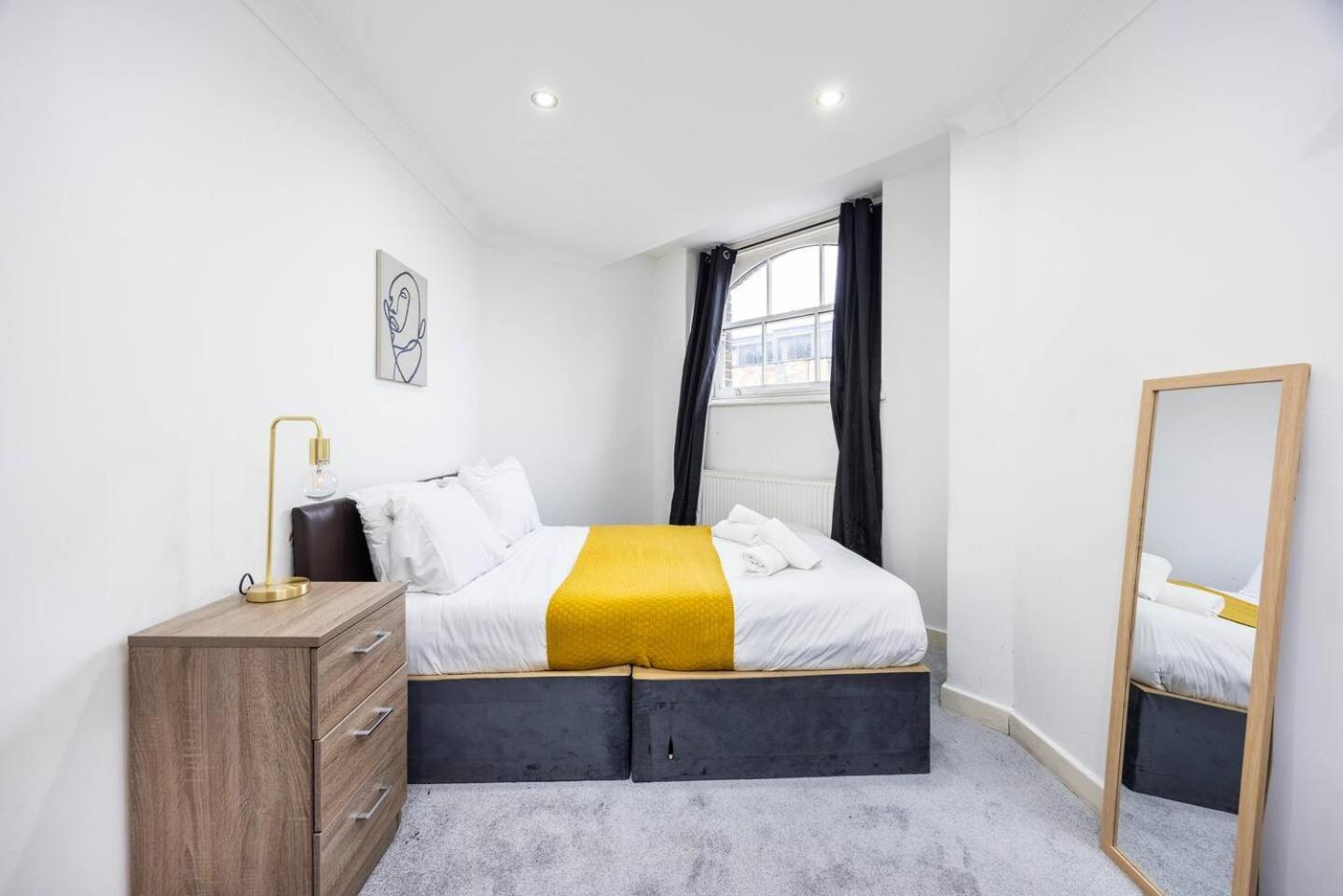 Chic Steps From Liverpool Street Hébergement de vacances *