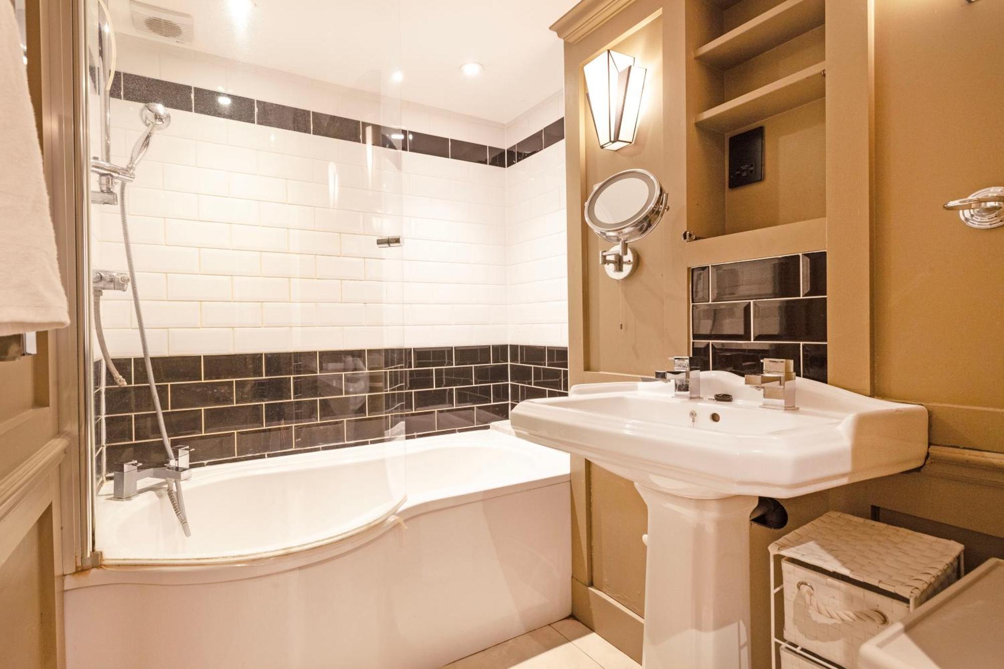 Luxury One Bedroom Mezzanine In Paddington Lejlighed *