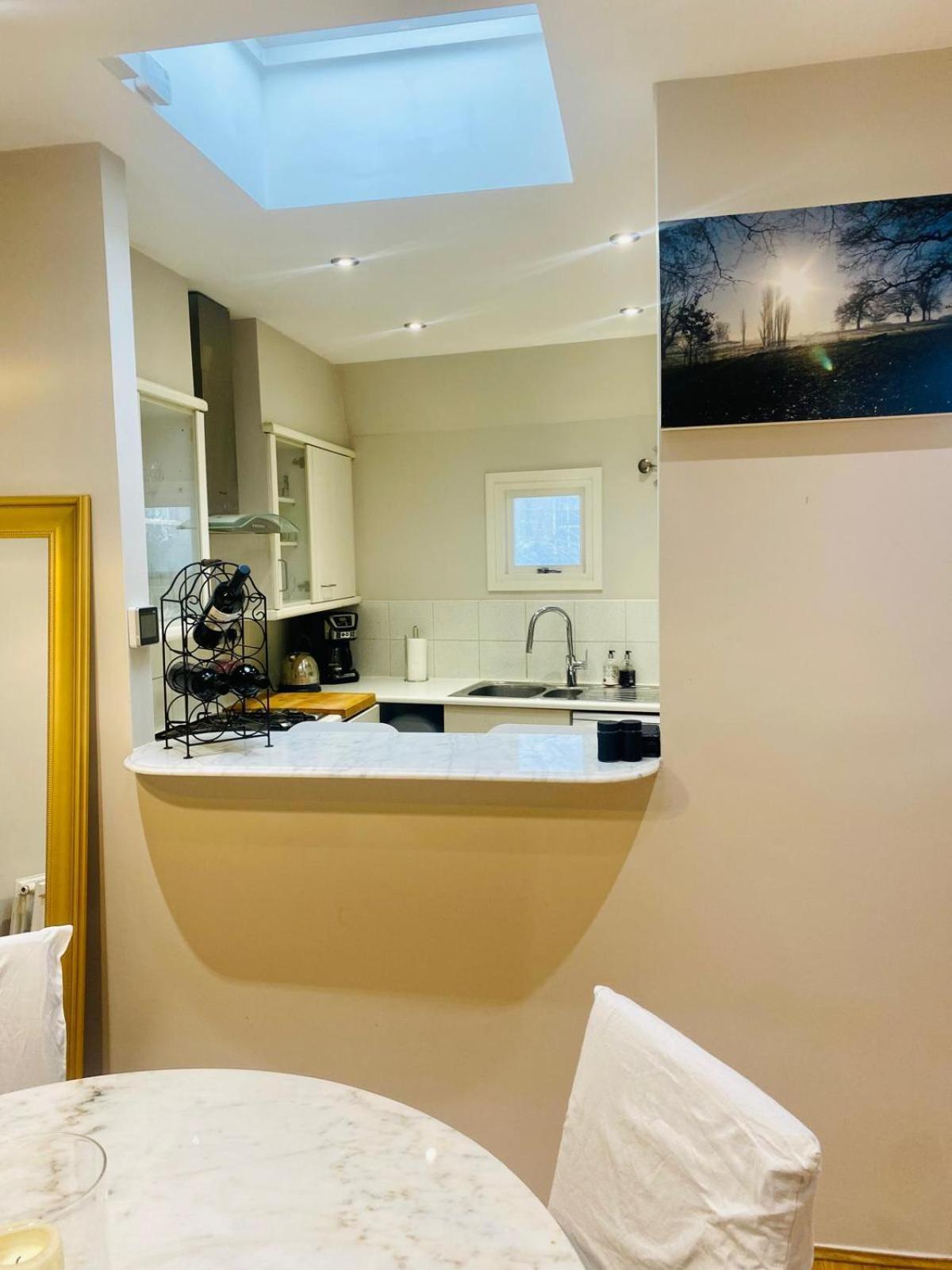 Appartamento Large Self-contained Cozy Londra