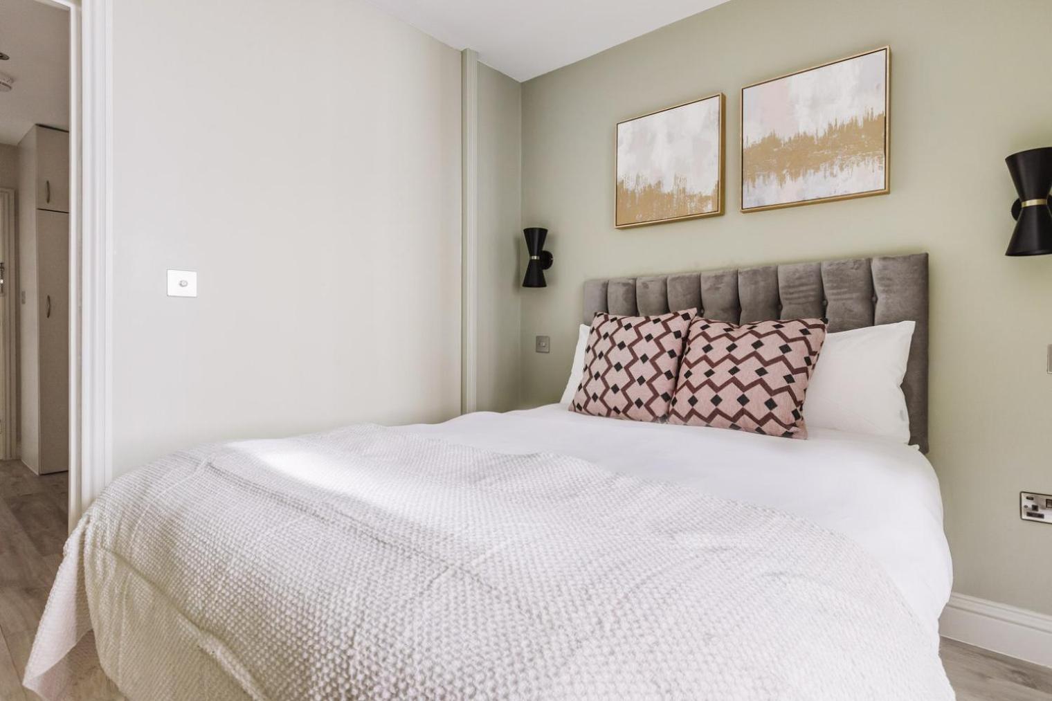 Blueground Bayswater Move-in-ready W Furniture Lon-588 * Londen