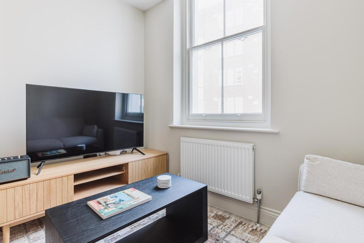 Blueground Bayswater Move-in-ready W Furniture Lon-588 * Londen
