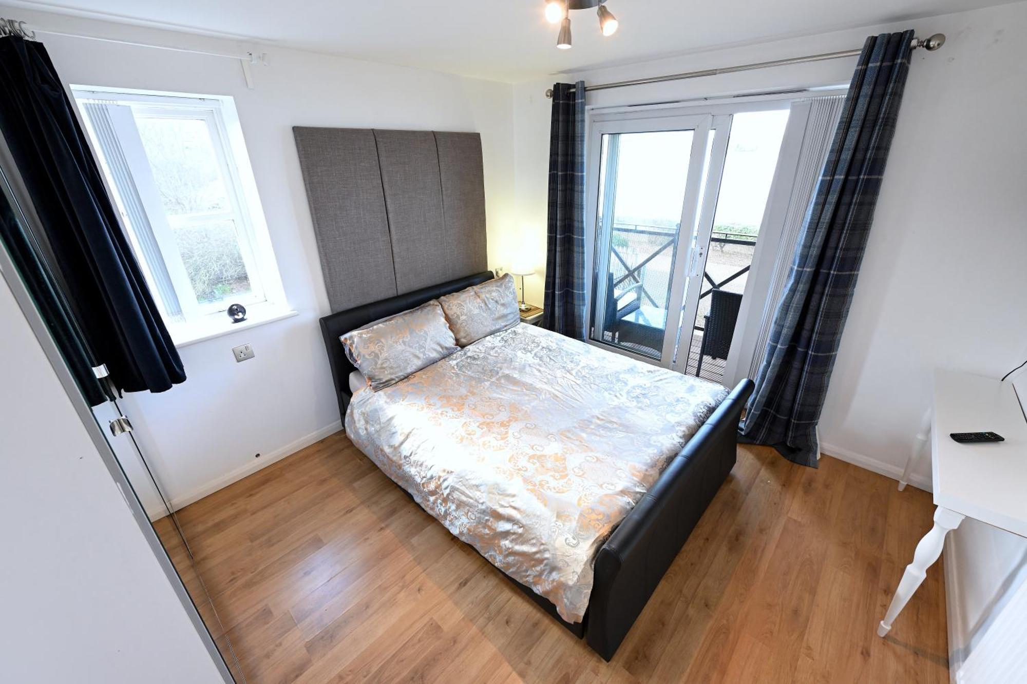 Lejlighed Unique 2-bedroom With River Views! *