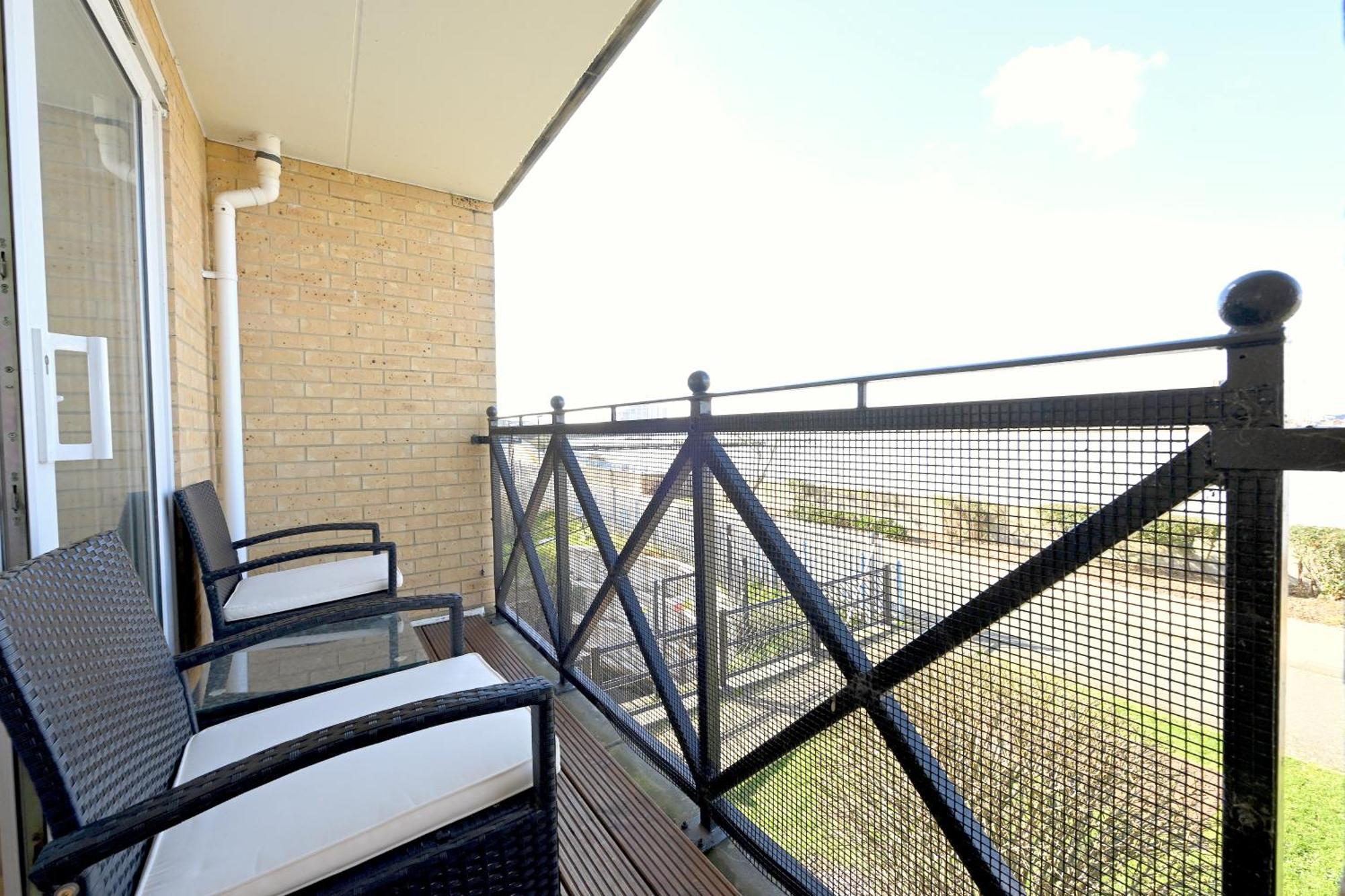 Lejlighed Unique 2-bedroom With River Views! London