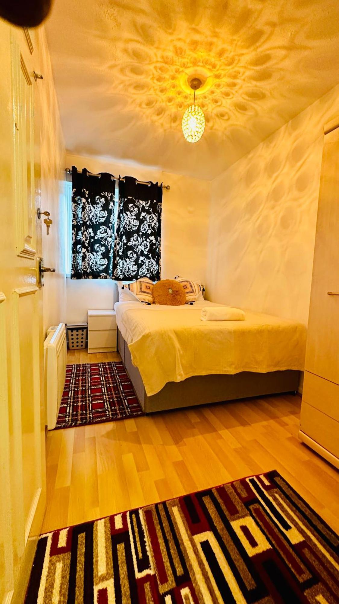 Bed & Breakfast Whites *