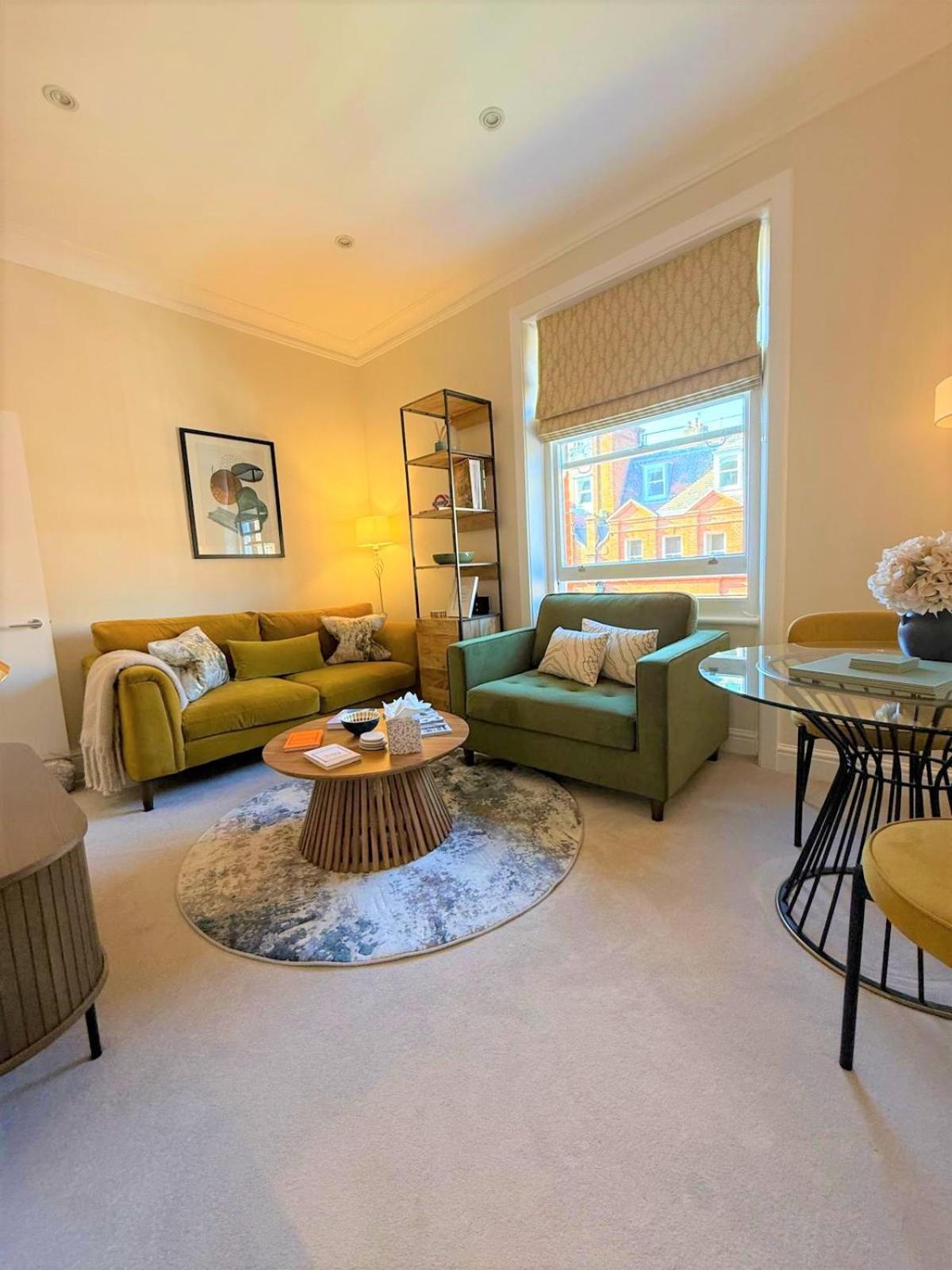 Knightsbridge Stylish 1 Bed Mins From Harrods * London