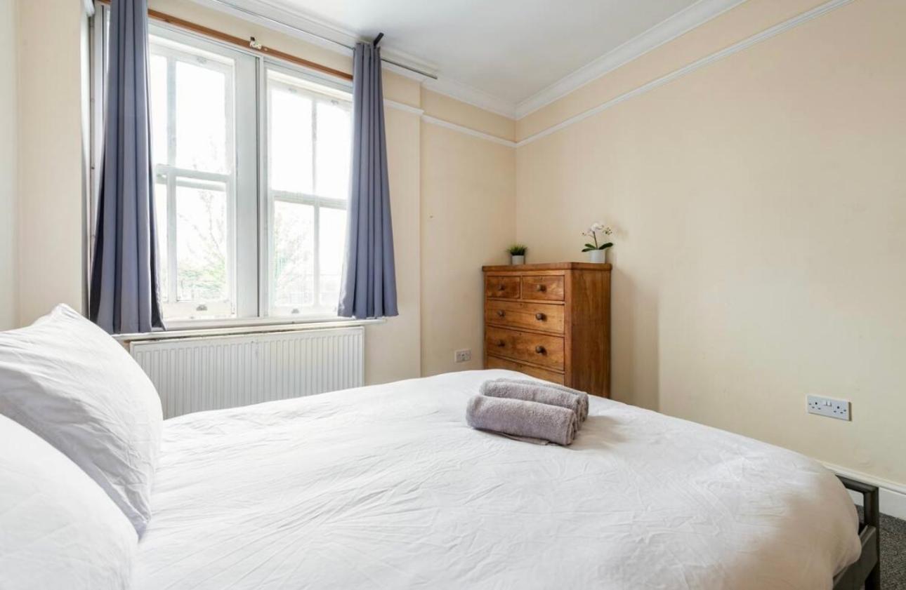 Lovely 3-bed 20 Minutes To Appartement