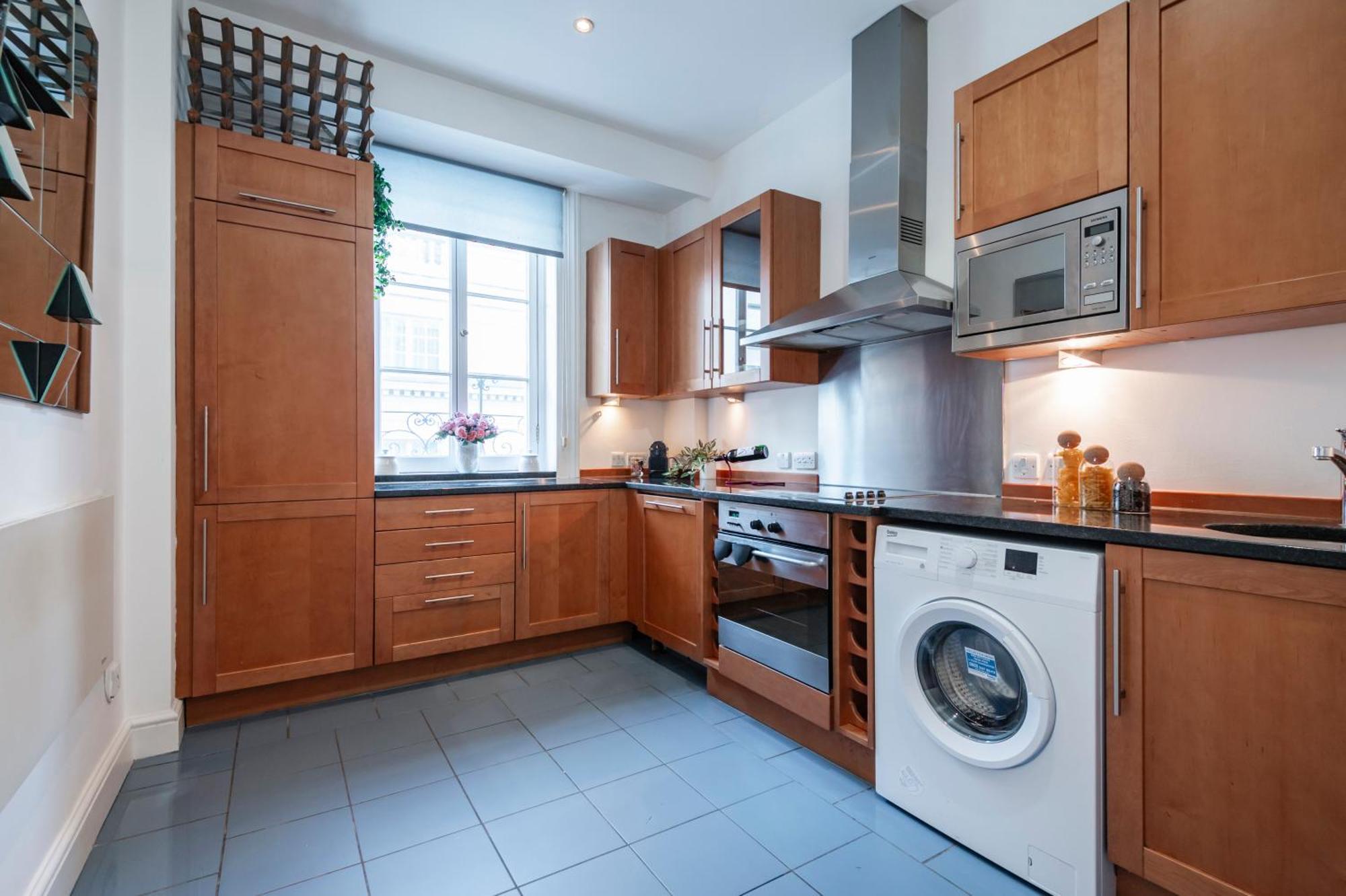 Welcome - Trafalgar Square Apartment *