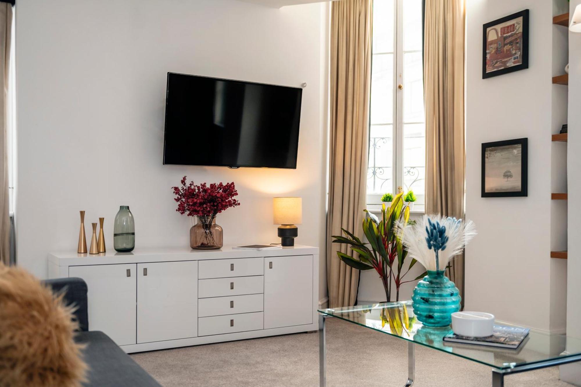 Apartment Welcome - Trafalgar Square London