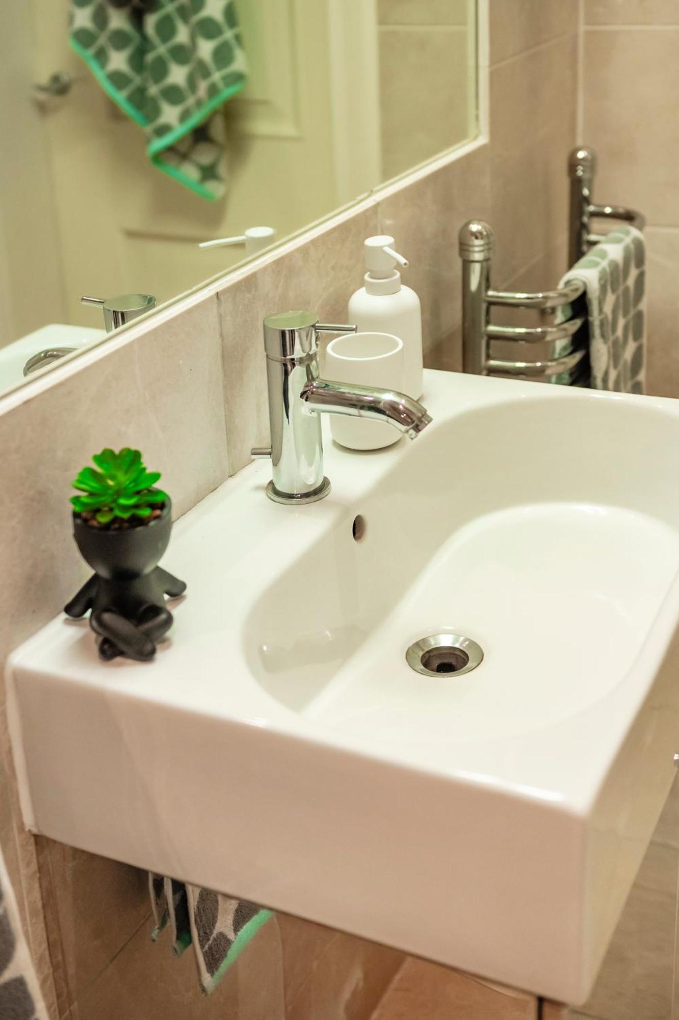 Welcome - Trafalgar Square Apartment London