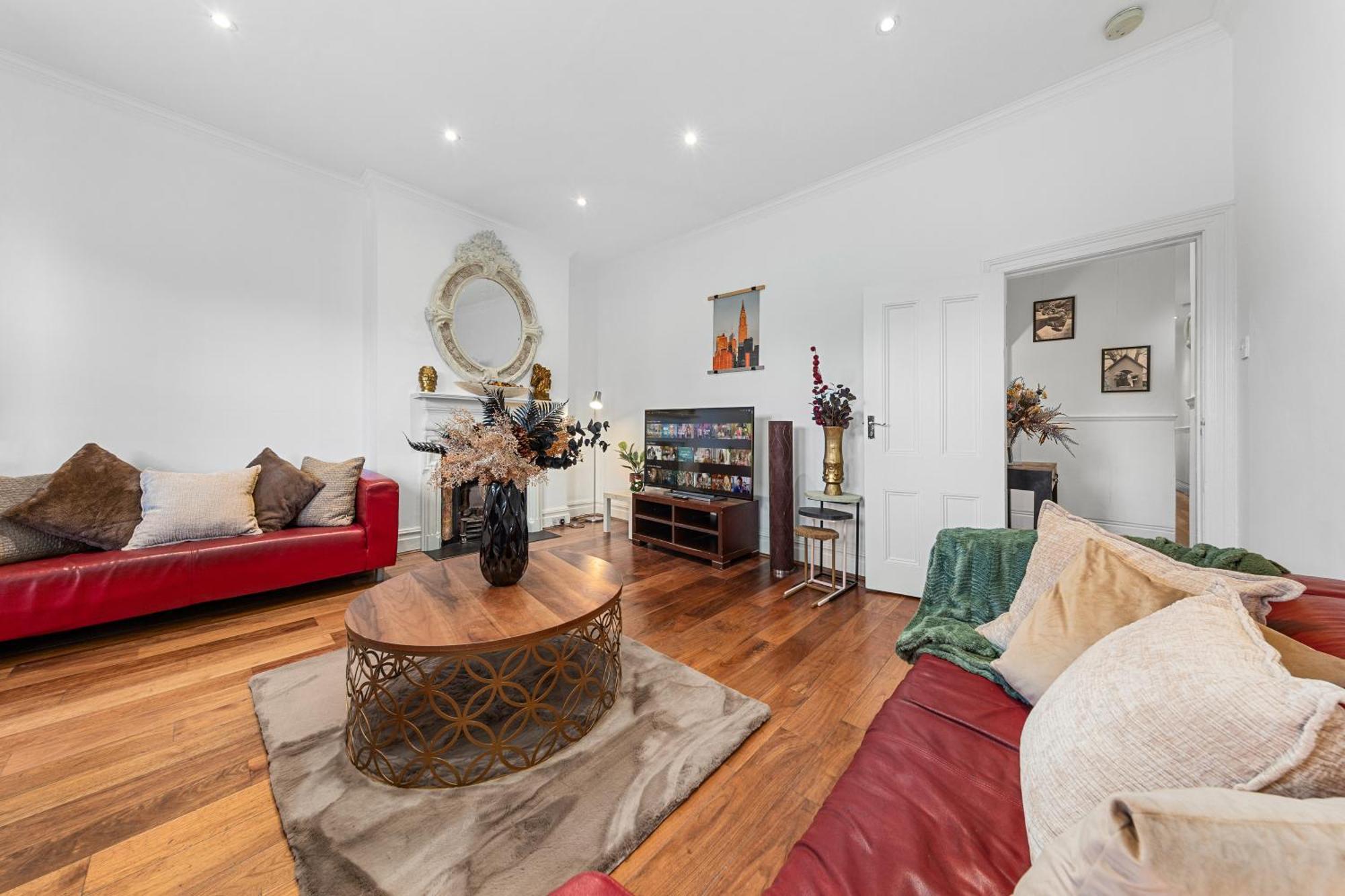 3 Bedroom Sloane Square Kings Road Chelsea Bm1 * Londra