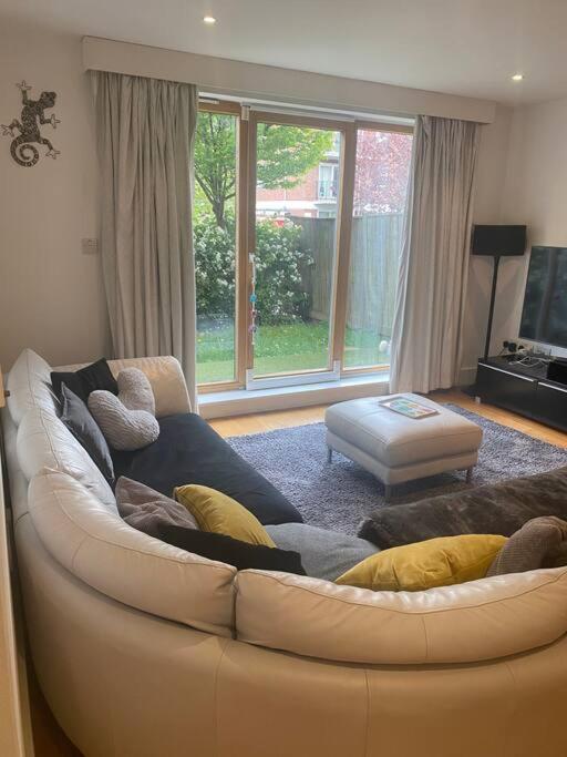 Appartement Lovely And Spacious Wimbledon Flat *