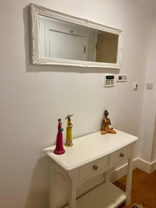 Lovely And Spacious Wimbledon Flat *