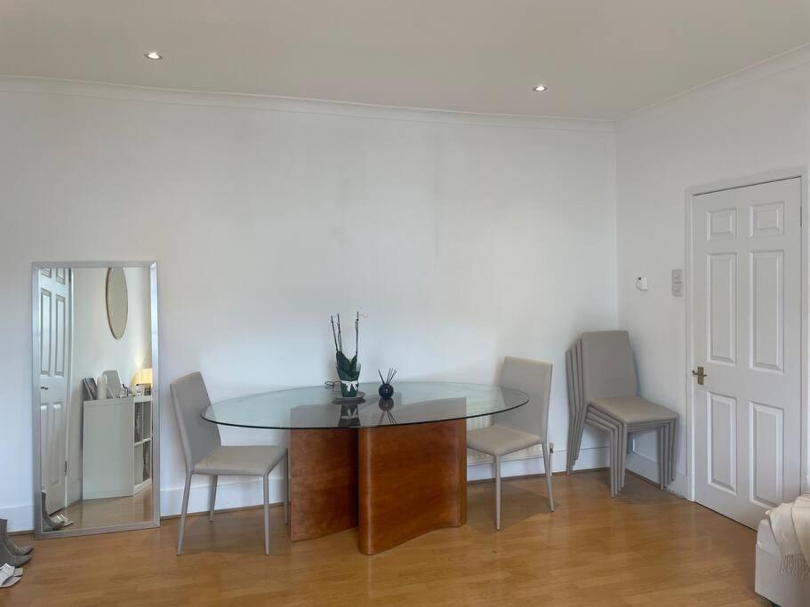 Spacious 1-bedroom In Belsize Village Apartment London