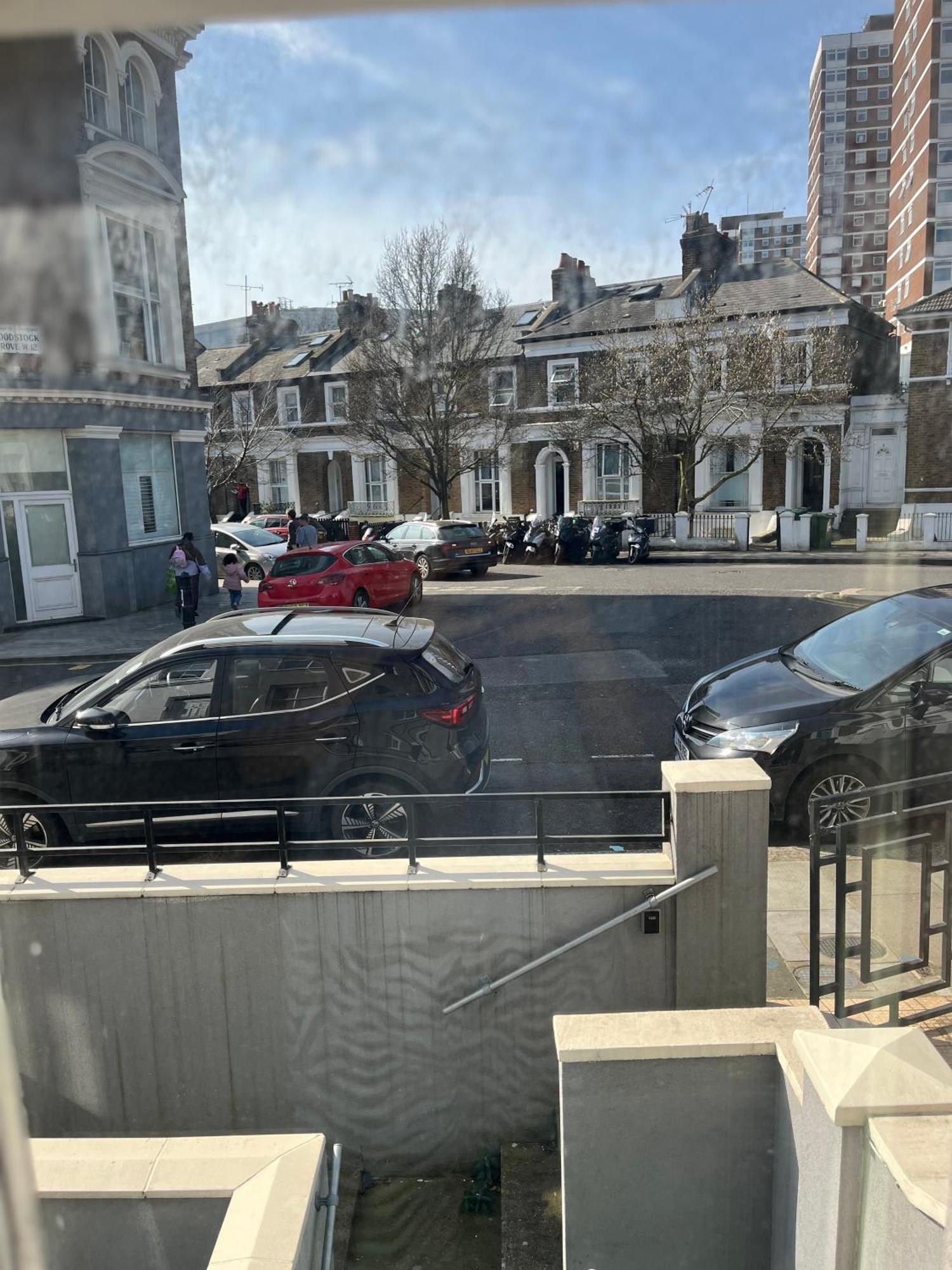 W12 Ensuite Leilighet