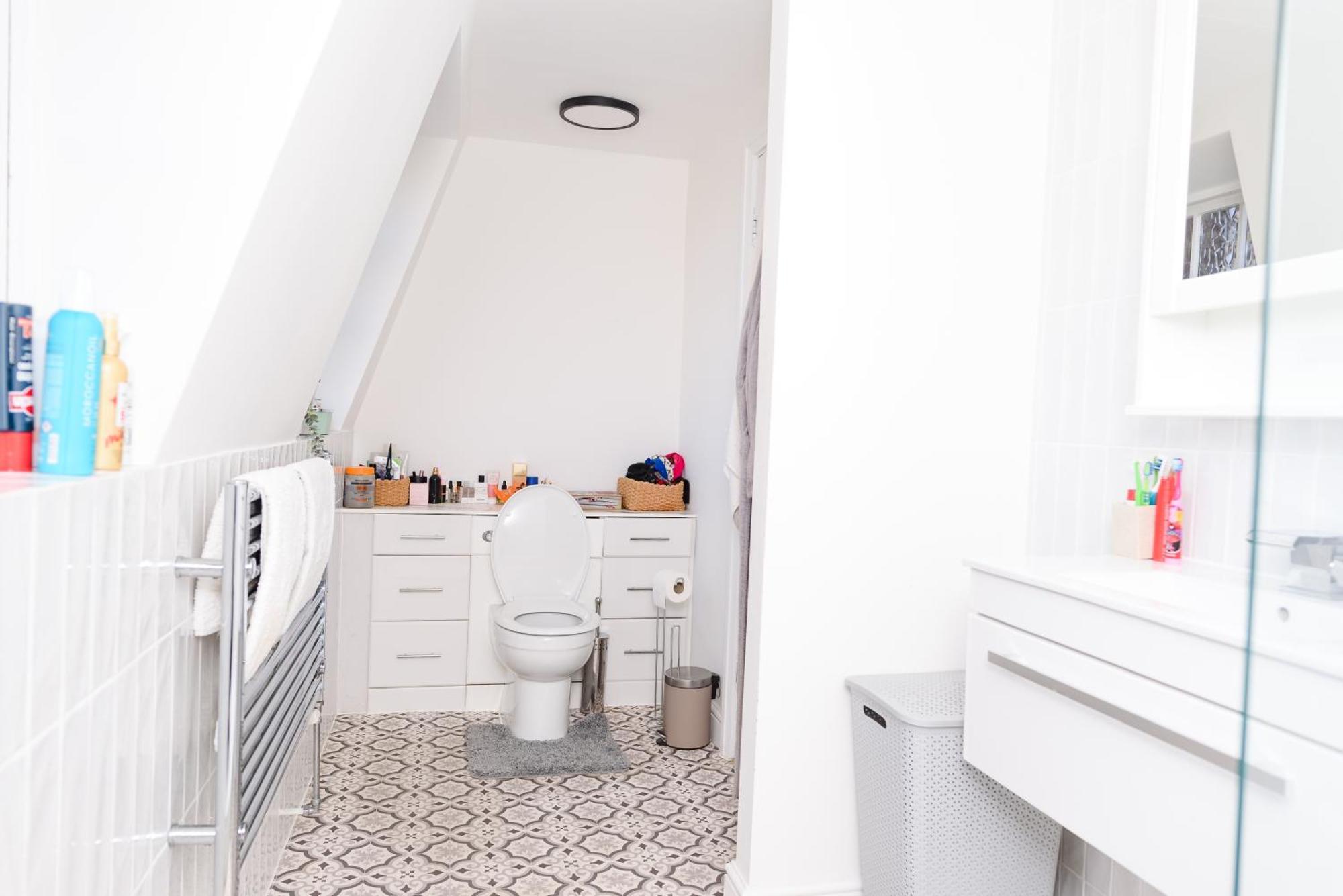 Relax & Recharge At Cozy Paddington, King Bed Londen