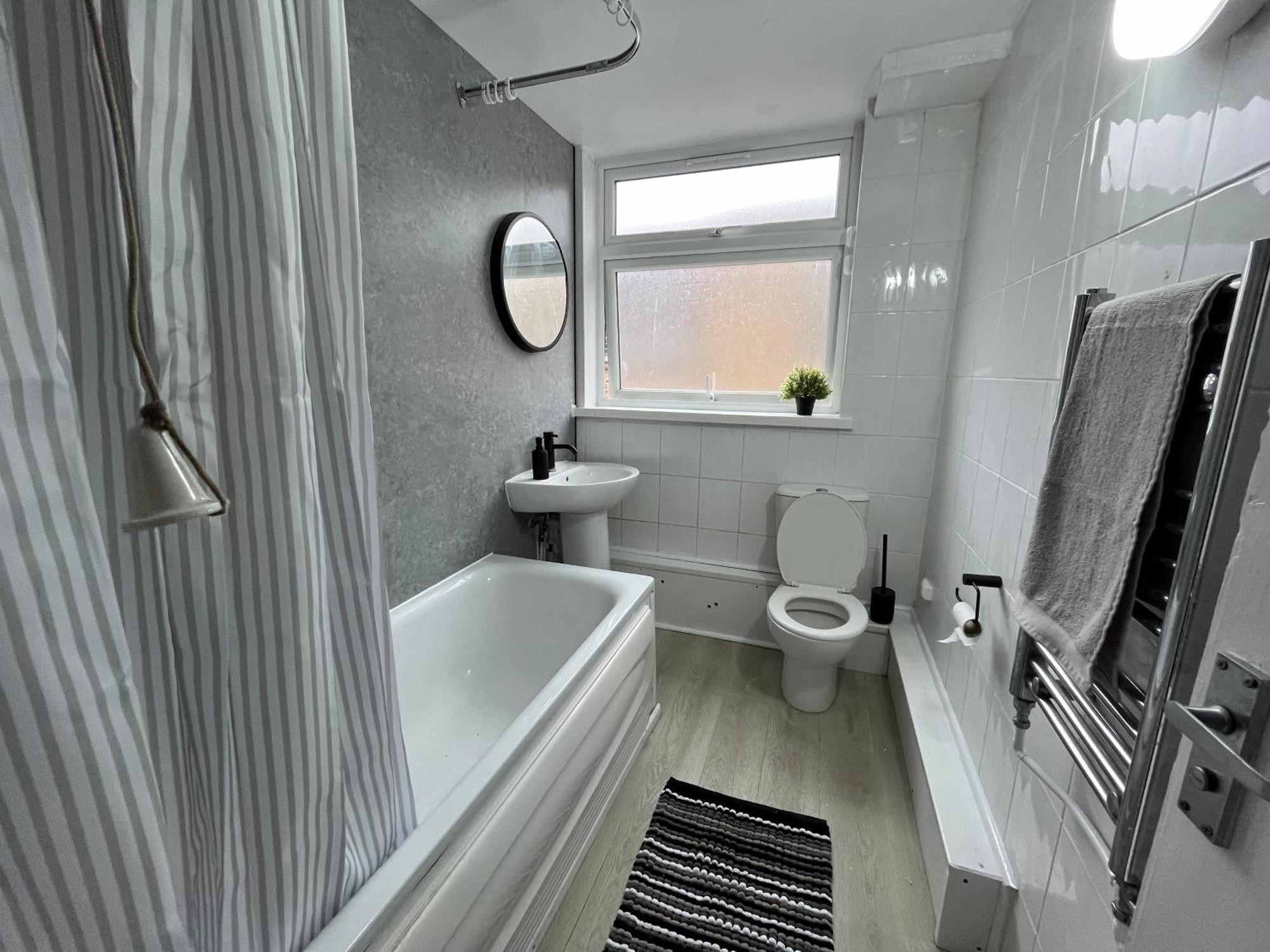 2 - Private Double In 4 Bed Flat Rum i privatbostad *