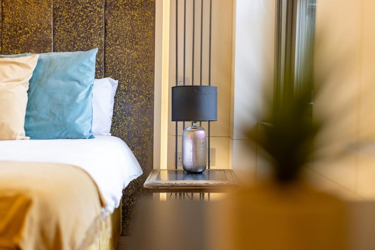 Entire Primrose Hill Townhouse - Modern Oasis #2 Holiday home London