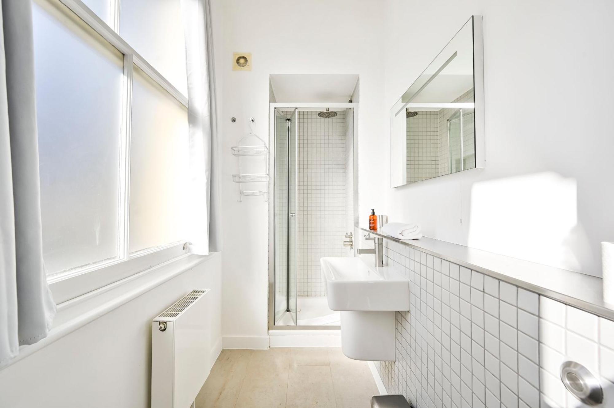 Farringdon Comfortable 2 Bed Apartment London
