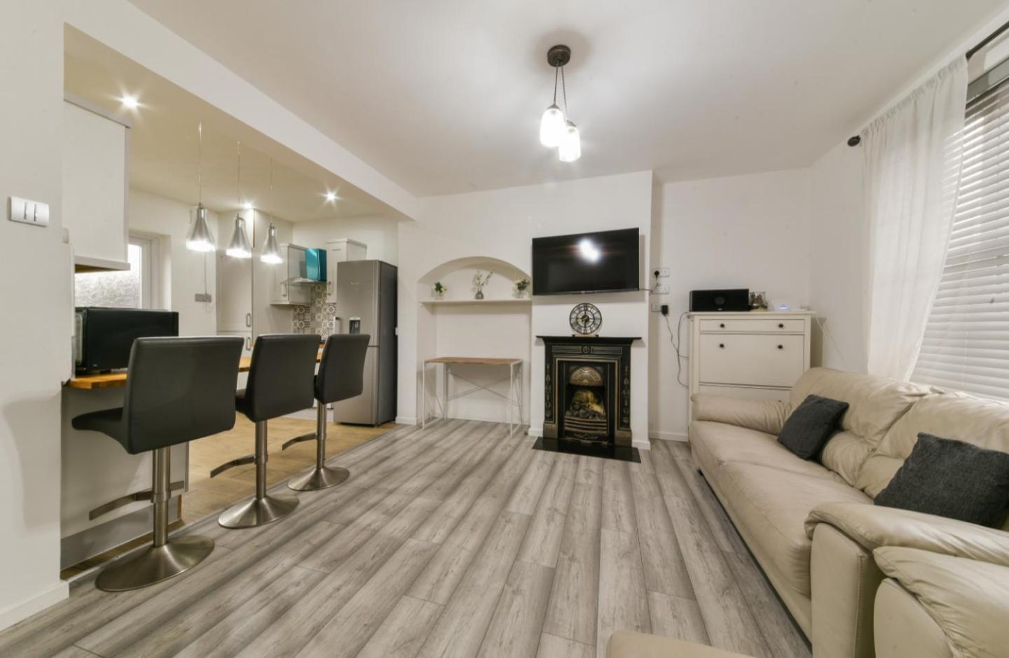 Bromley Serviced - Beckenham Place Park - - 2 Bed House - Free Parking - 2 Beds 1 Sofabed * Londen