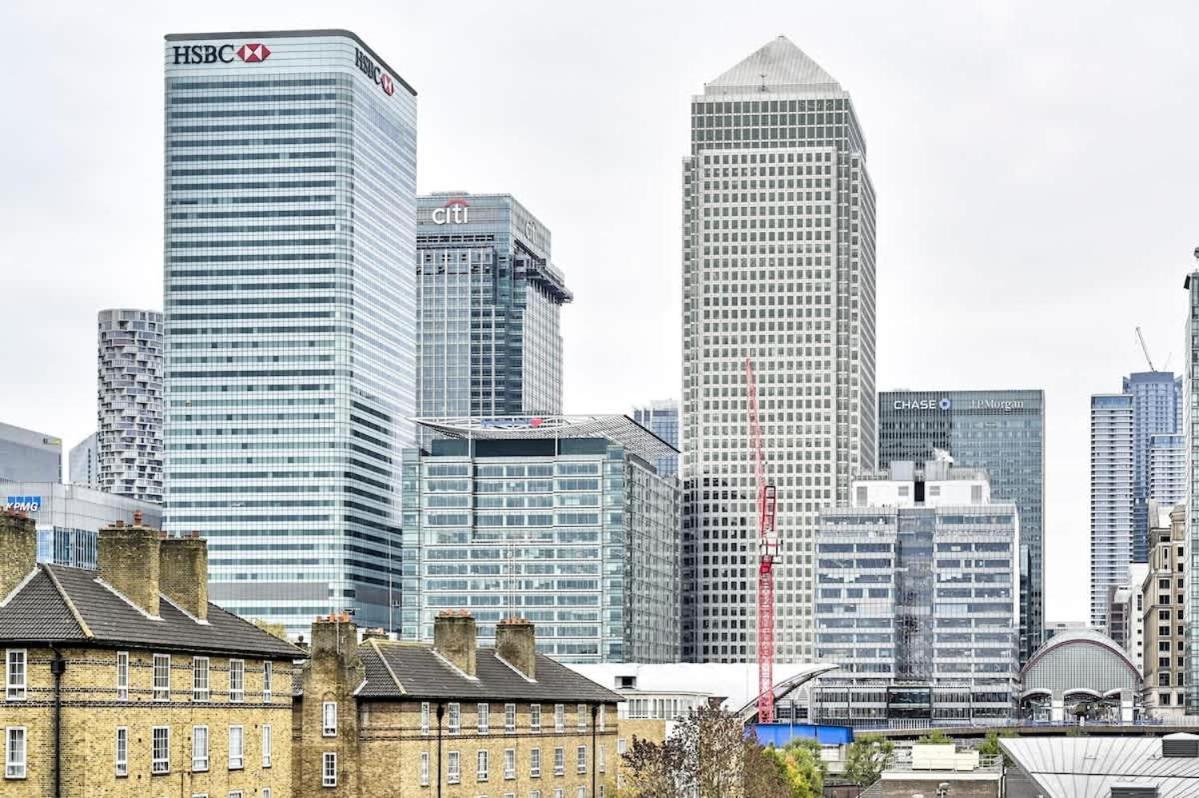 Spacious 2 Bed, Canary Wharf, O2 Arena, Wifi