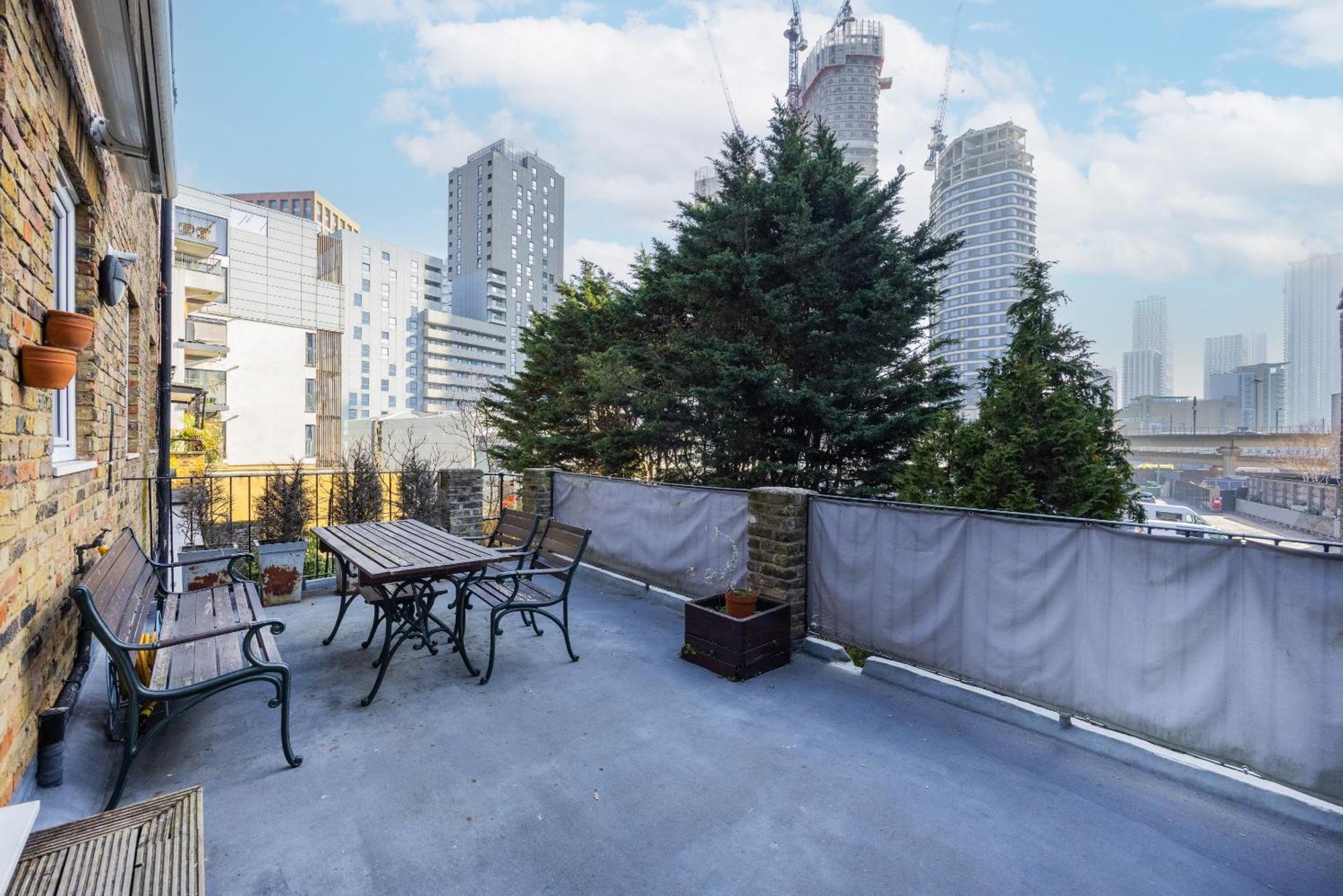 Cosy In Canary Wharf Apartment London