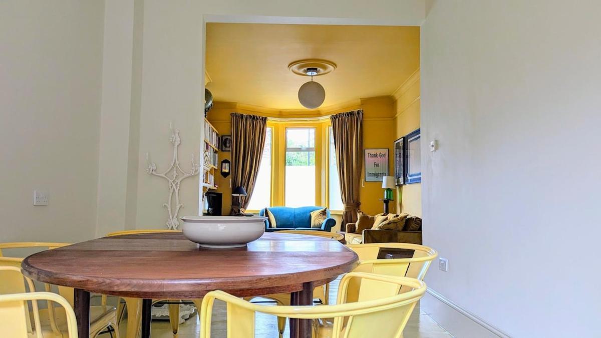 Apartment East *