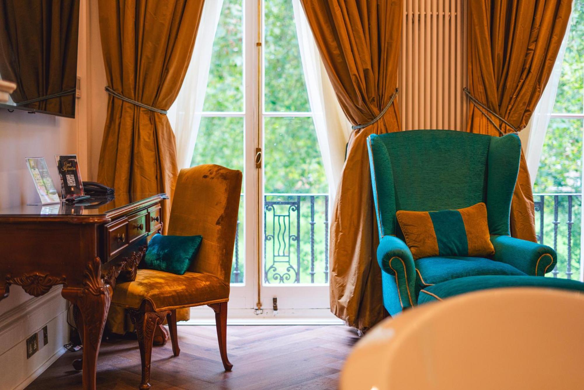 Twenty Nevern Square 4* Londra
