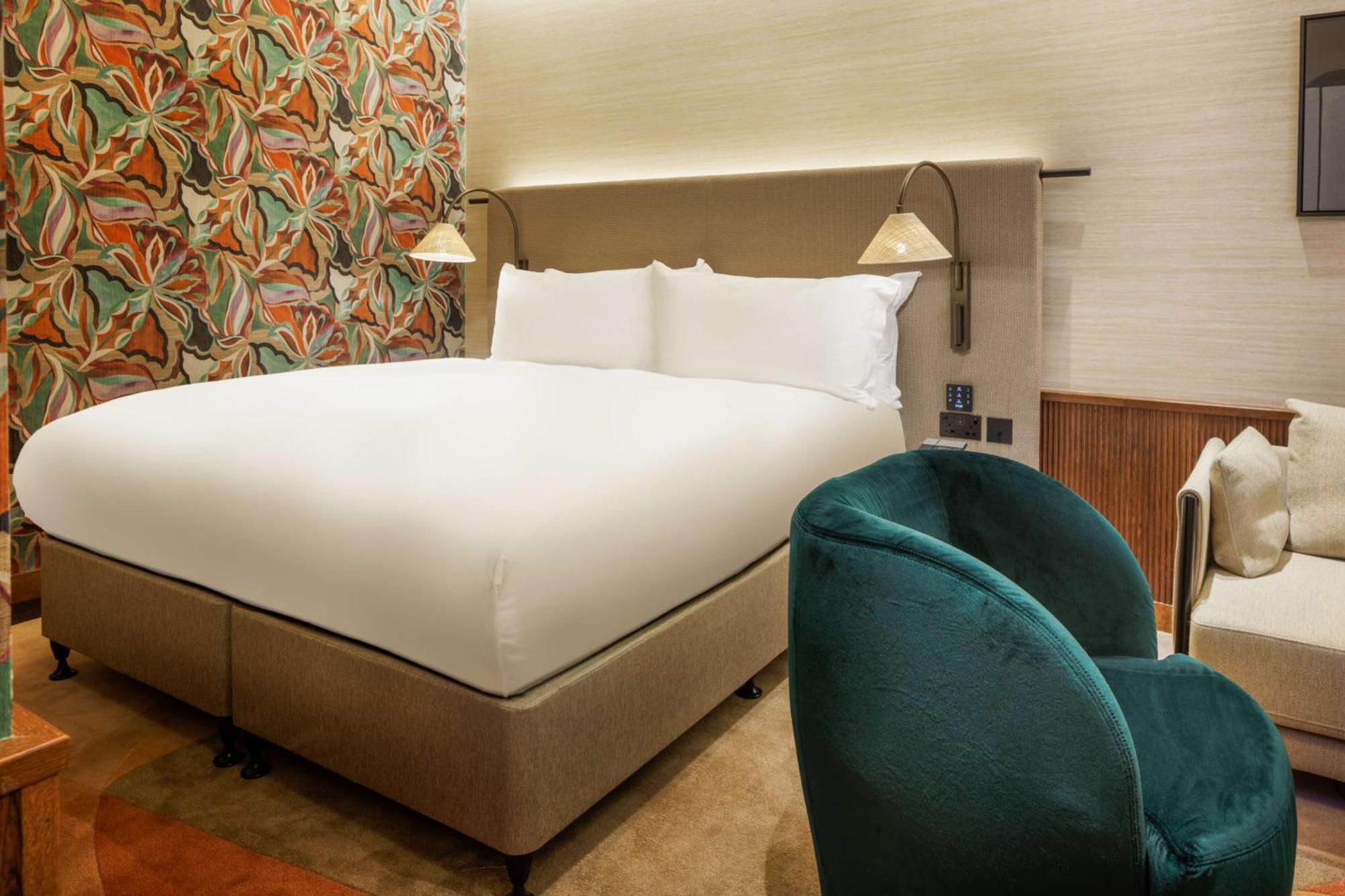 Hotell The Trafalgar St. James, Curio Collection By Hilton 5*