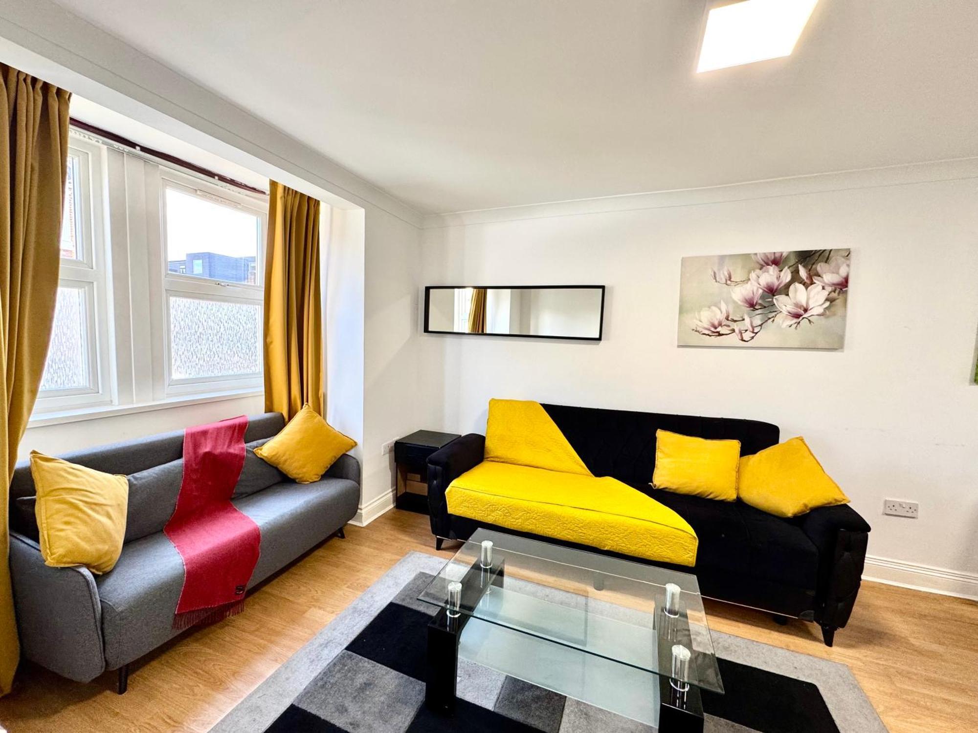 Appartement 4 Bedrooms 3 Bathrooms With Garden House *