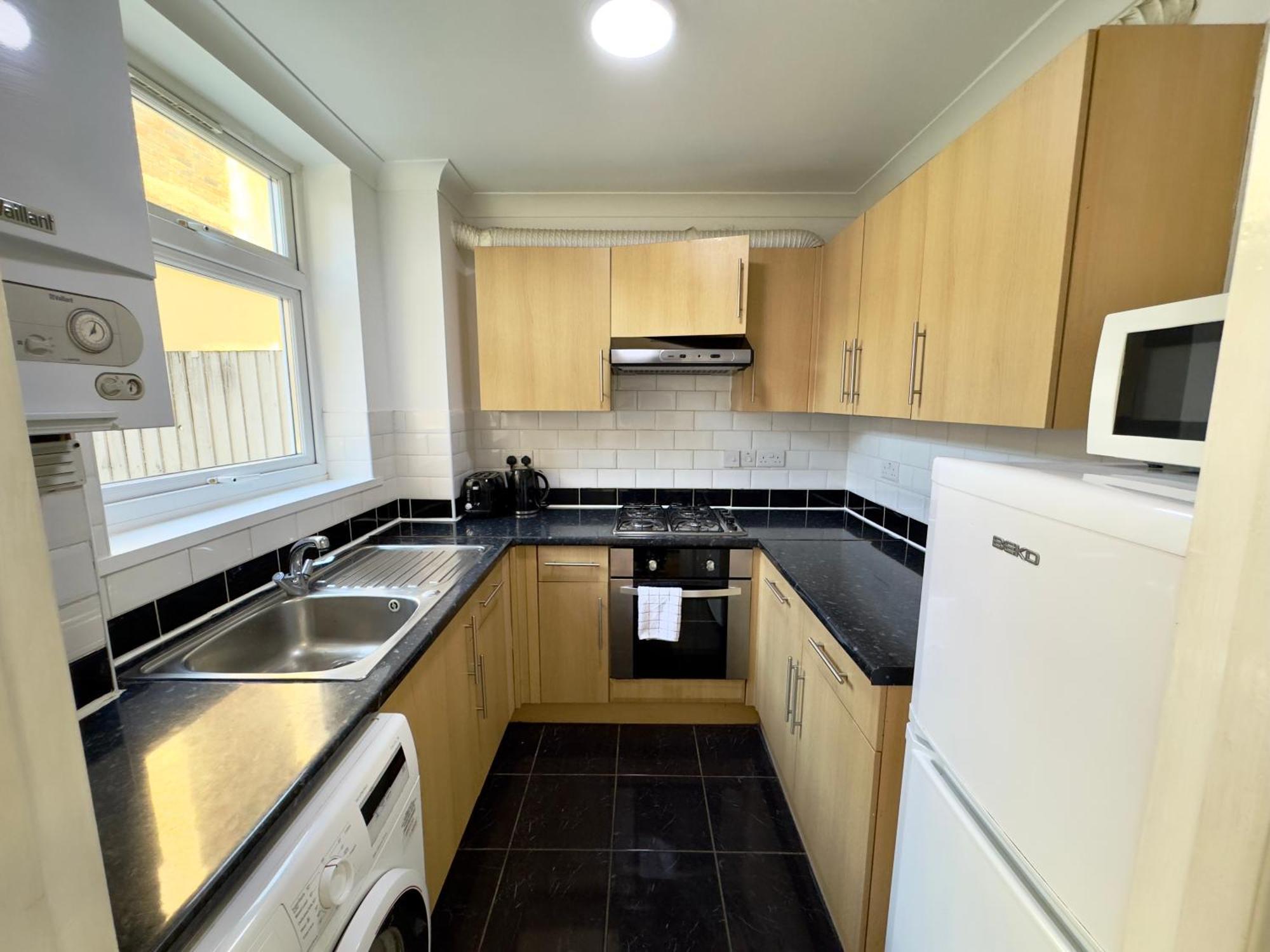 Appartement 4 Bedrooms 3 Bathrooms With Garden House Londen