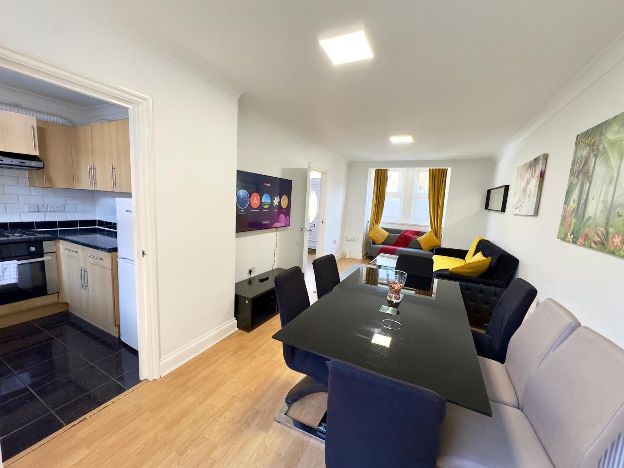 4 Bedrooms 3 Bathrooms With Garden House Appartement