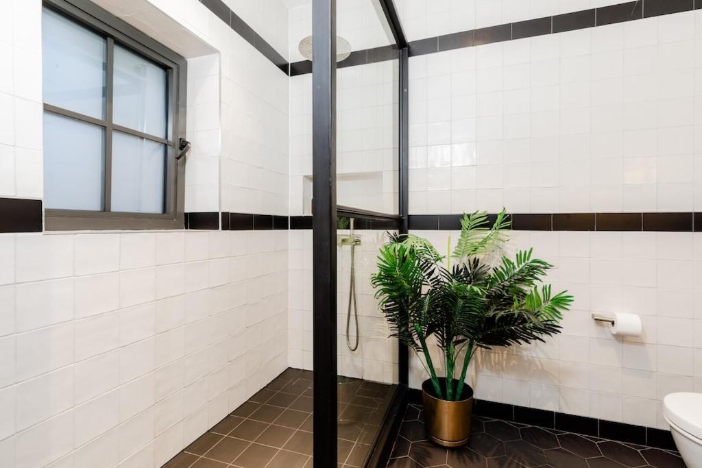 Wish Granted! Superb Design Off Covent Garden Apartment *