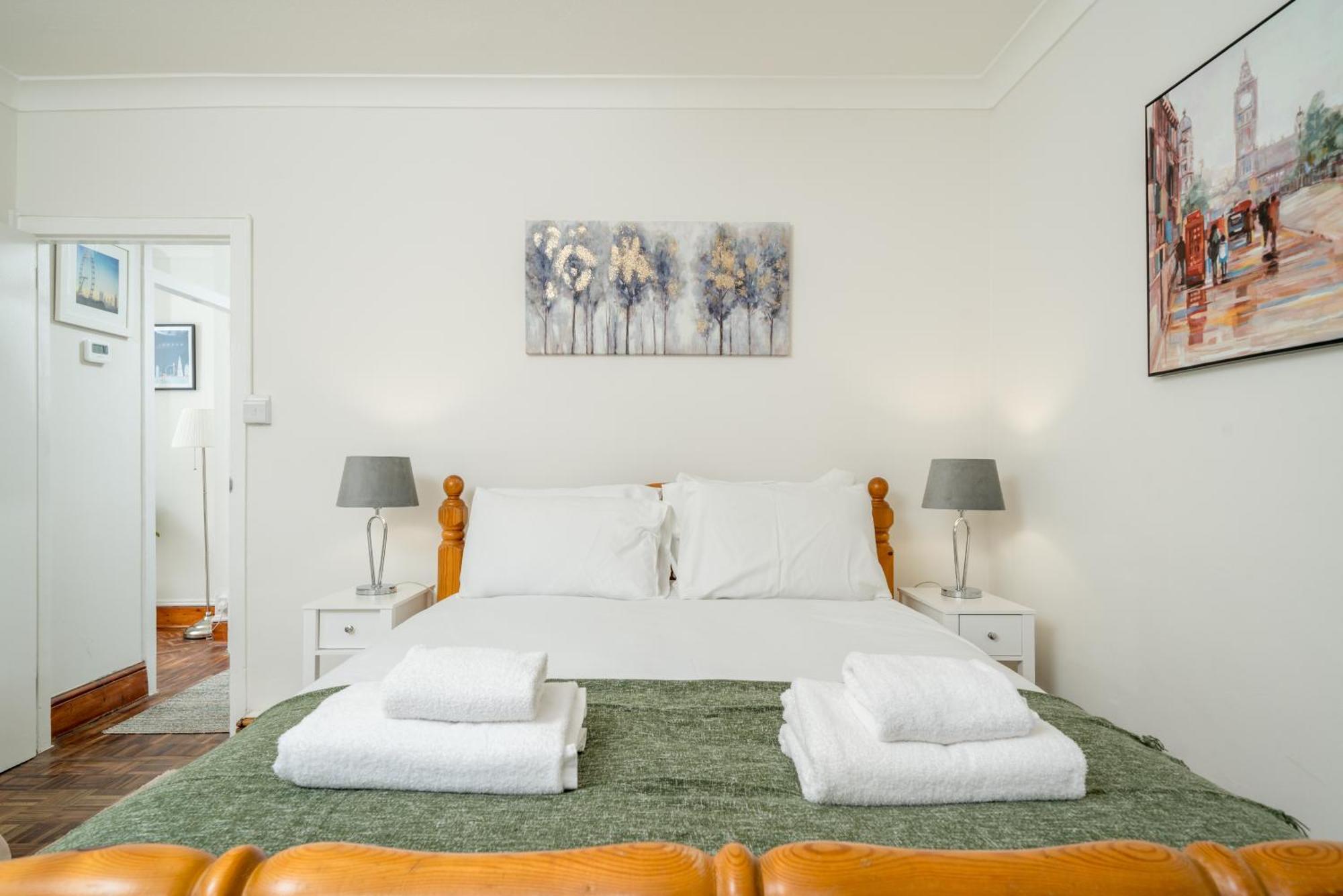 New! Cosy Flat - Wapping Station - Free Secure Parking Apartment *