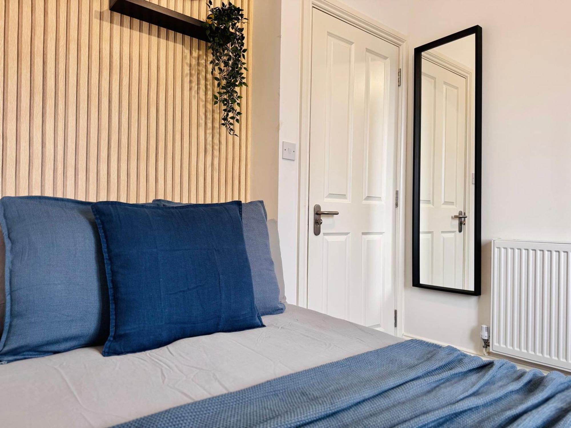 Lägenhet Convenient 2-bed 30min To *