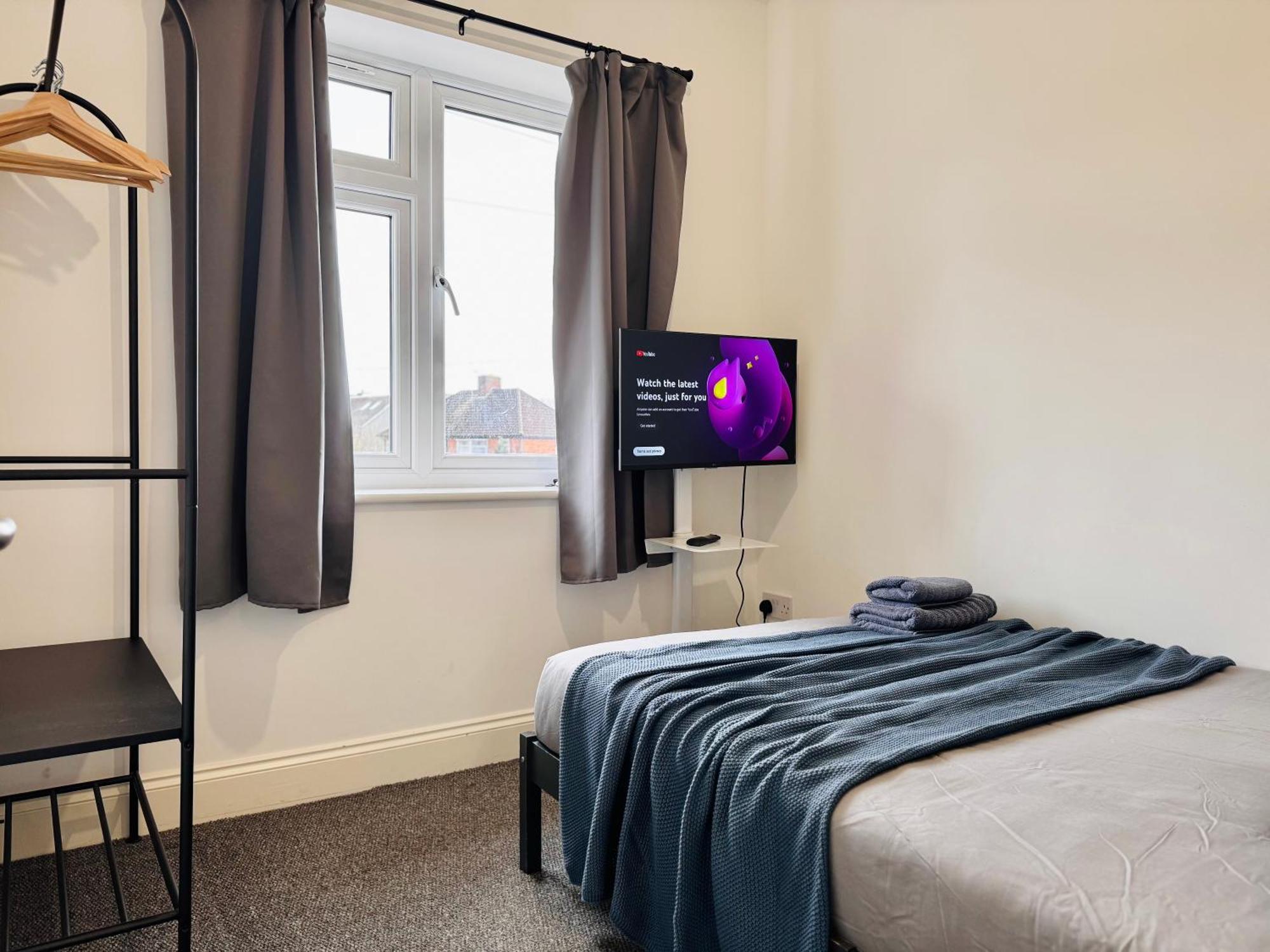 Convenient 2-bed 30min To Lägenhet London