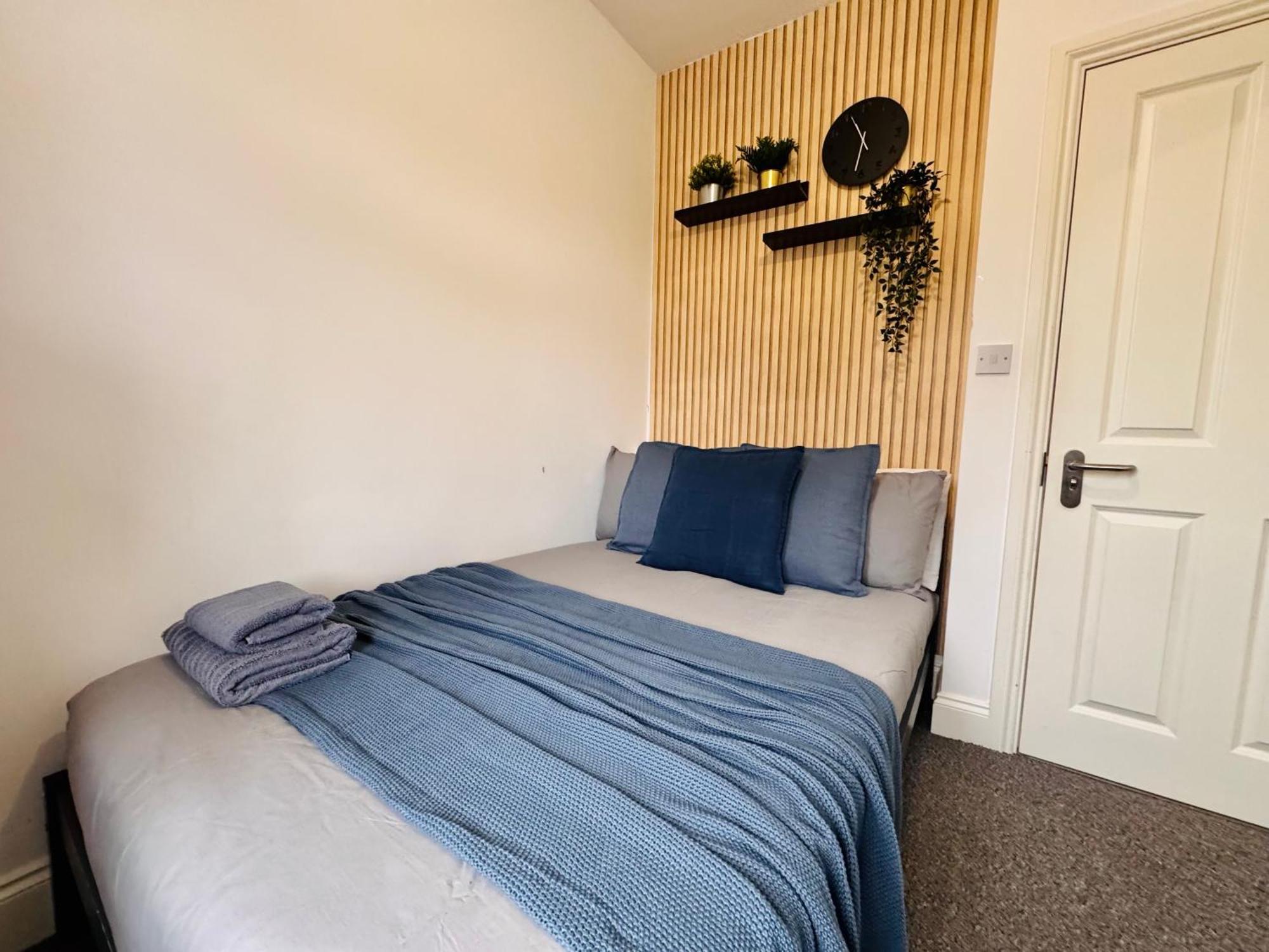 Lägenhet Convenient 2-bed 30min To *
