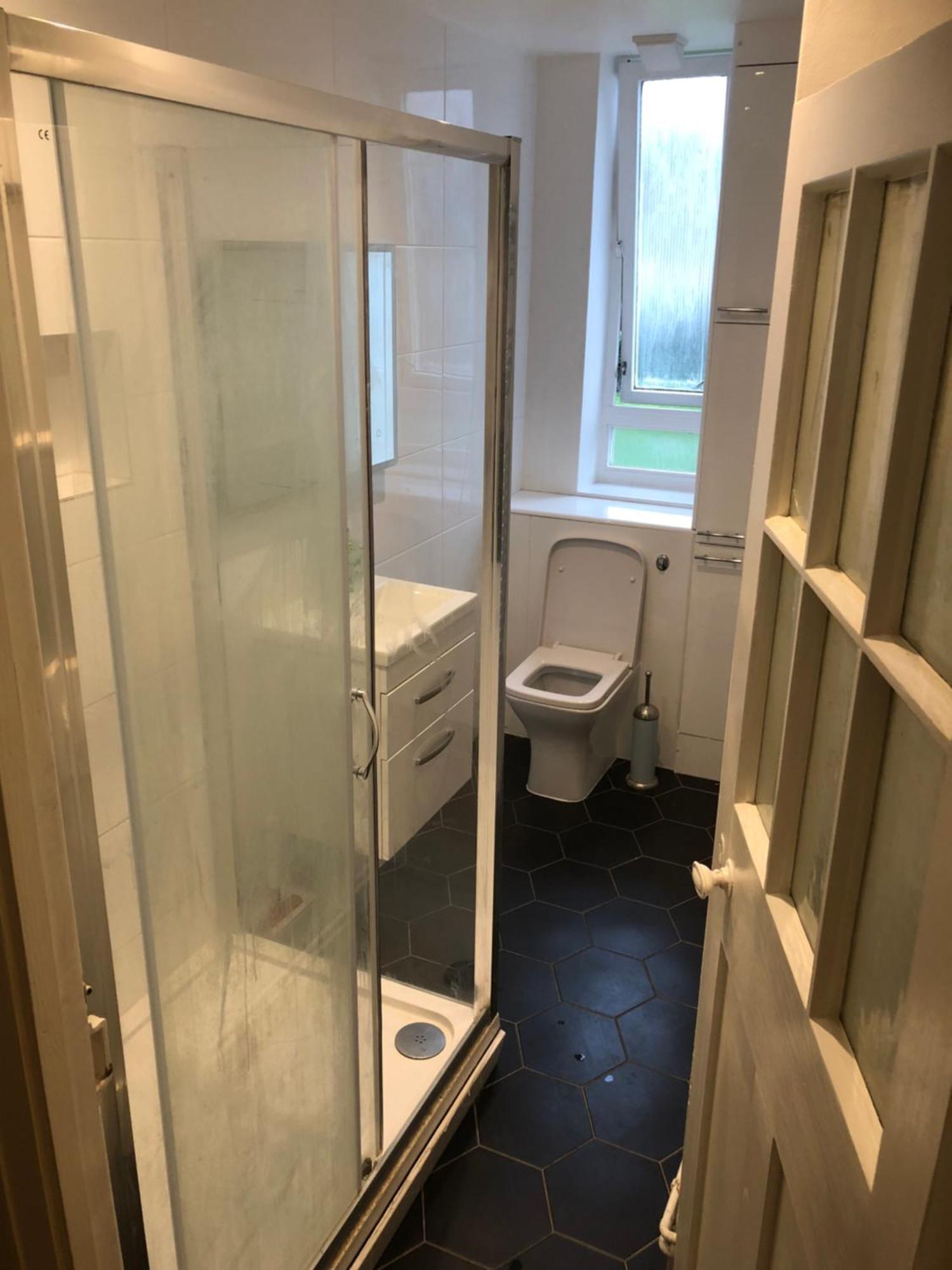 Spacious Black And White Accommodatie bij particulieren