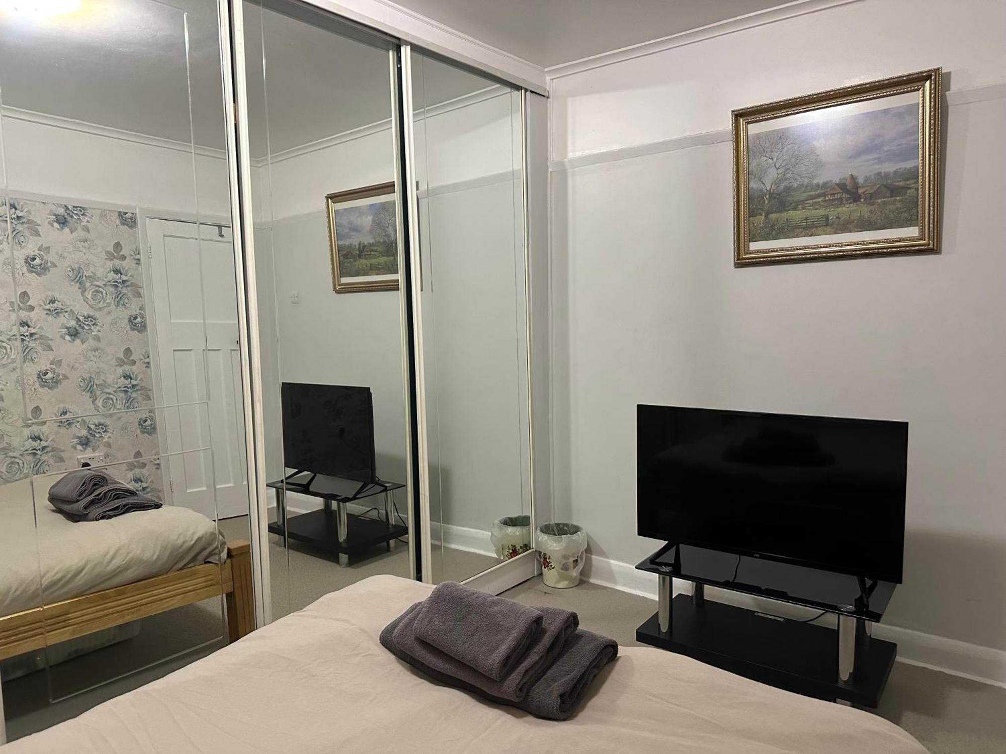 Eejs Charming 3 Bed - With Large Garden Ostello *