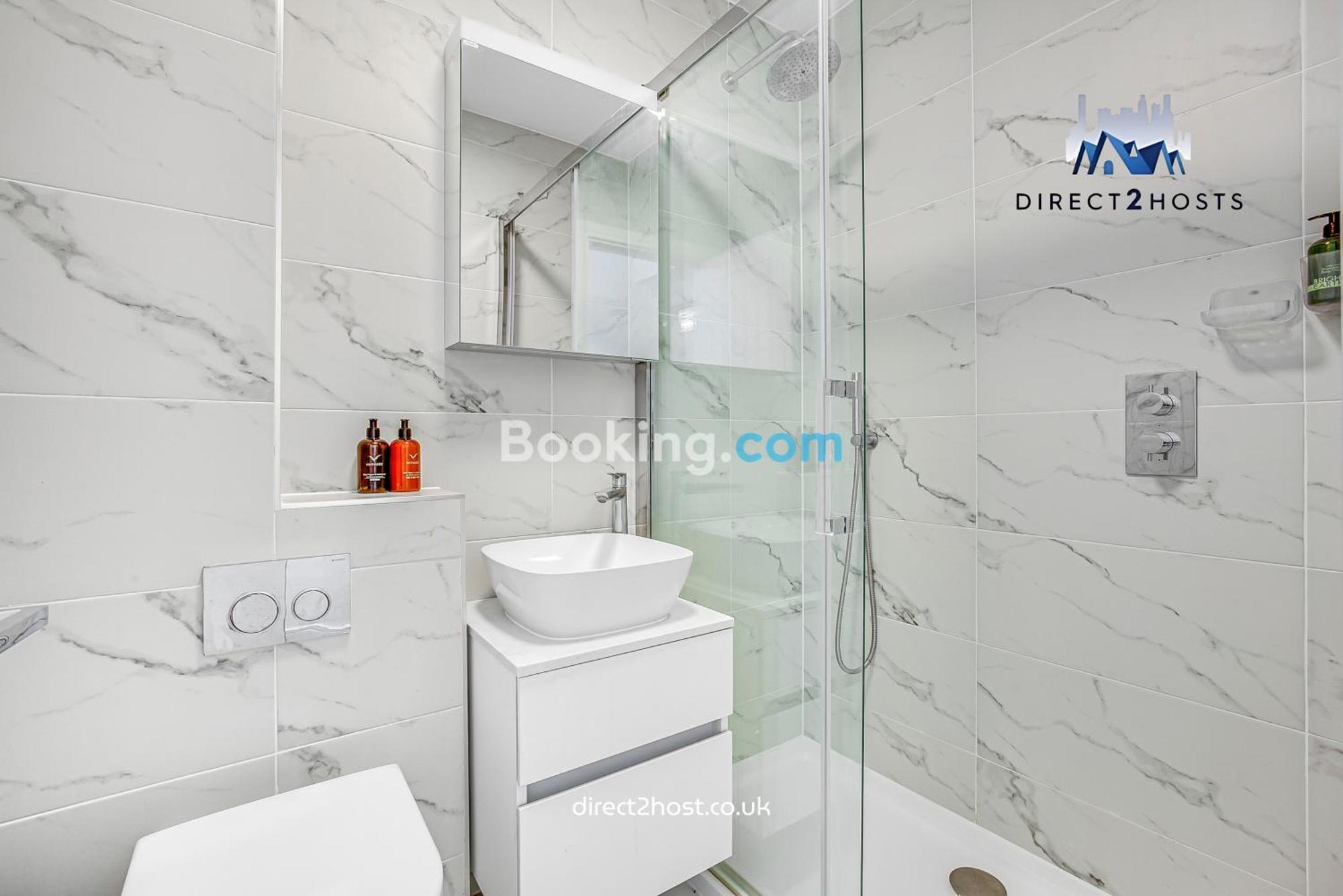 Premium Offers ! Last-minute Escape ! Bright And Stylish One Bedroom Flat By Direct2hosts ! W3 7lu, United Kingdom ! Nancy Short Lets & Serviced Accommodation! London